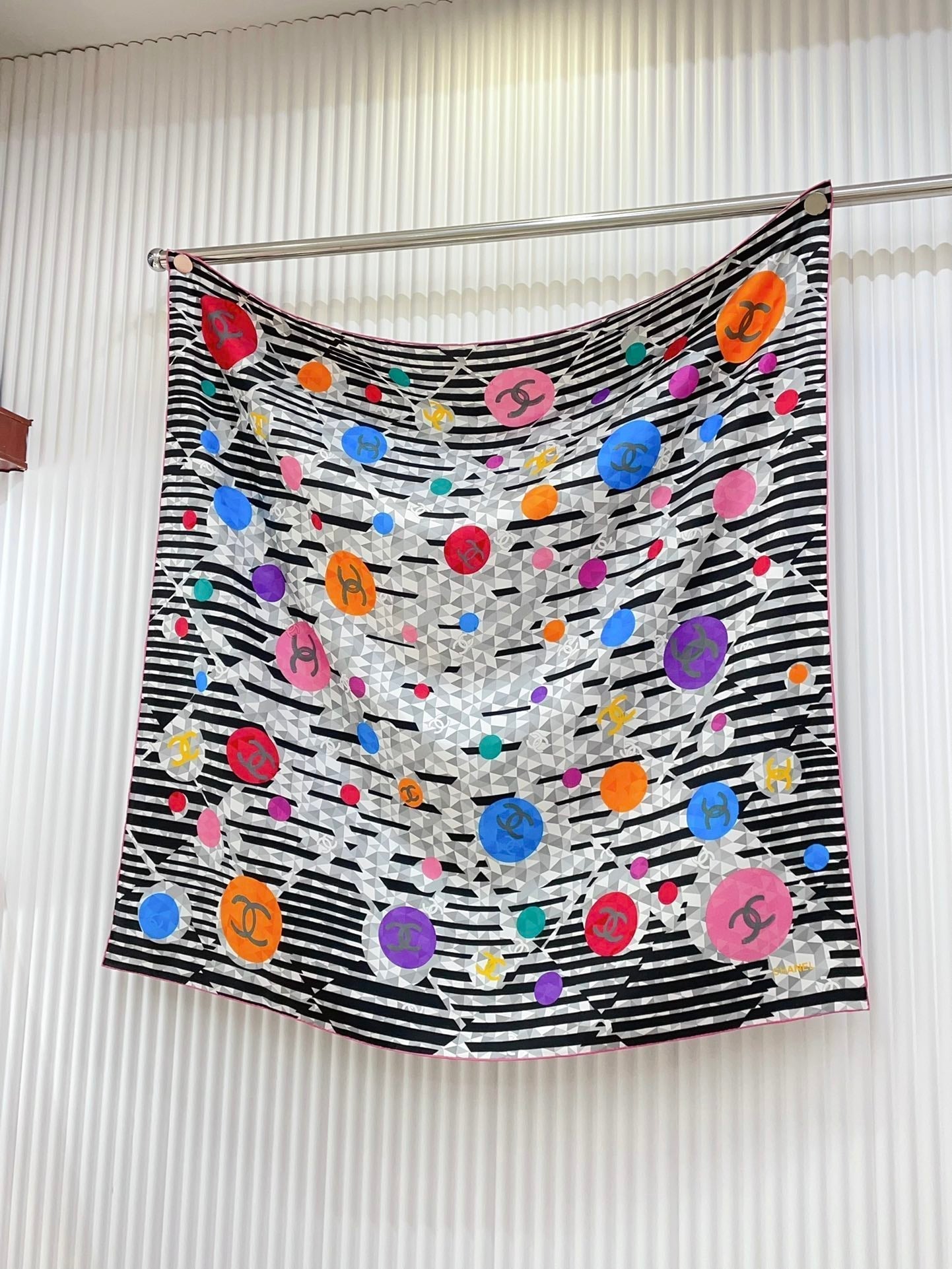 CC Square Scarf 90 CM In Colorful Silk Twill 335849