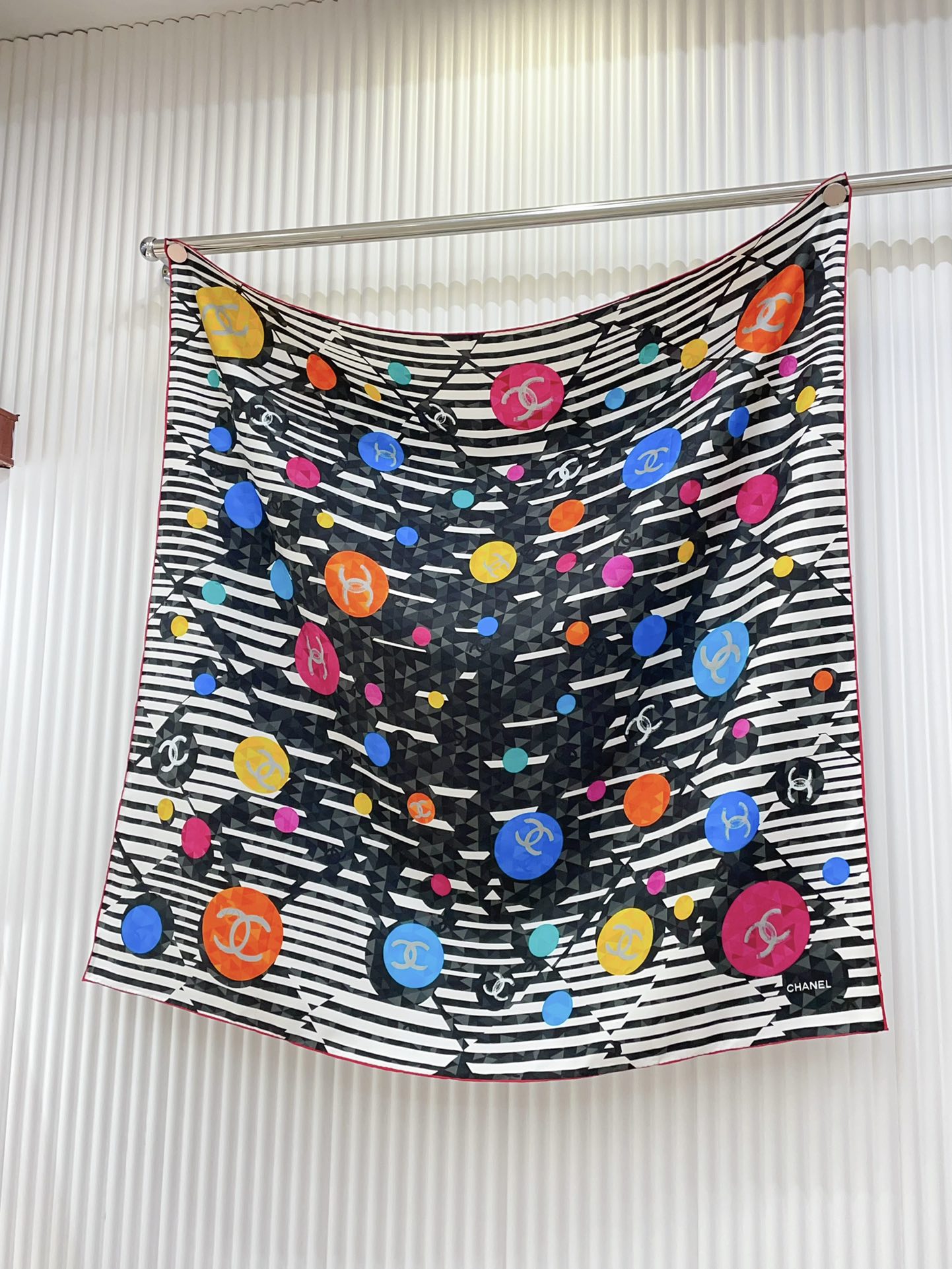 CC Square Scarf 90 CM In Colorful Silk Twill 335850