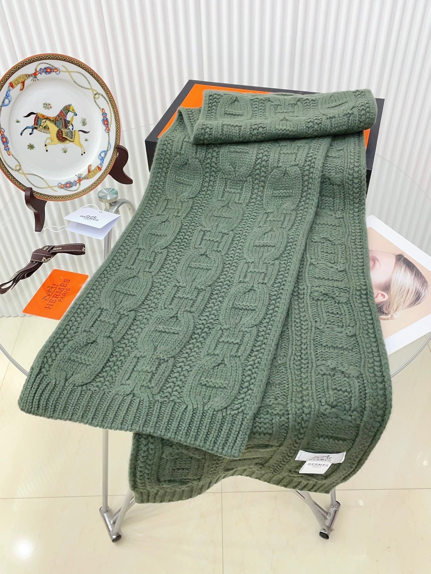 Faubourg Muffler Scarf 170 CM Khaki Green Cashmere Handwoven 356203