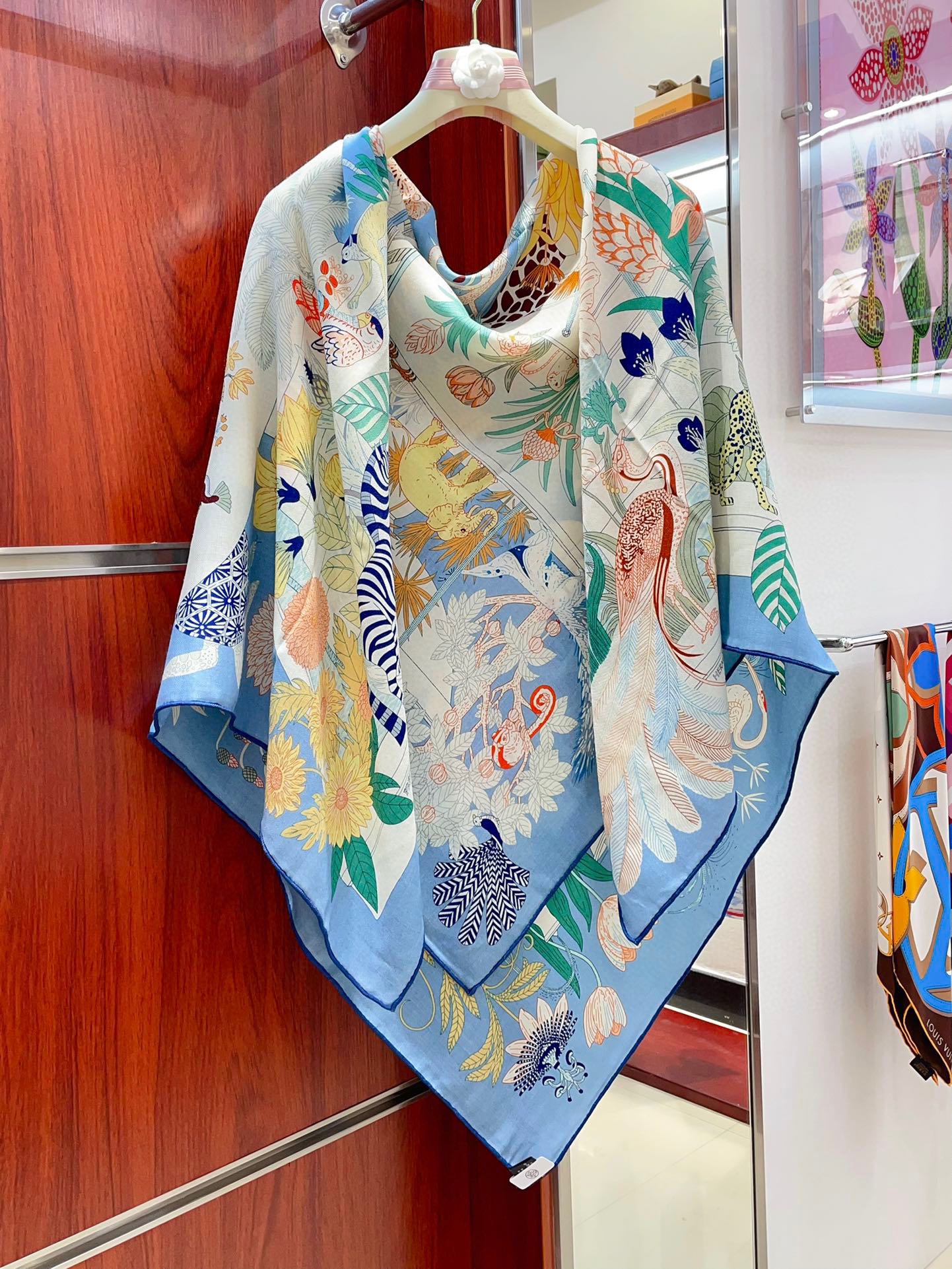 PRECIOUS PARADISE SCARF 135 CM IN COLORFUL CASHMERE AND SILK 379791