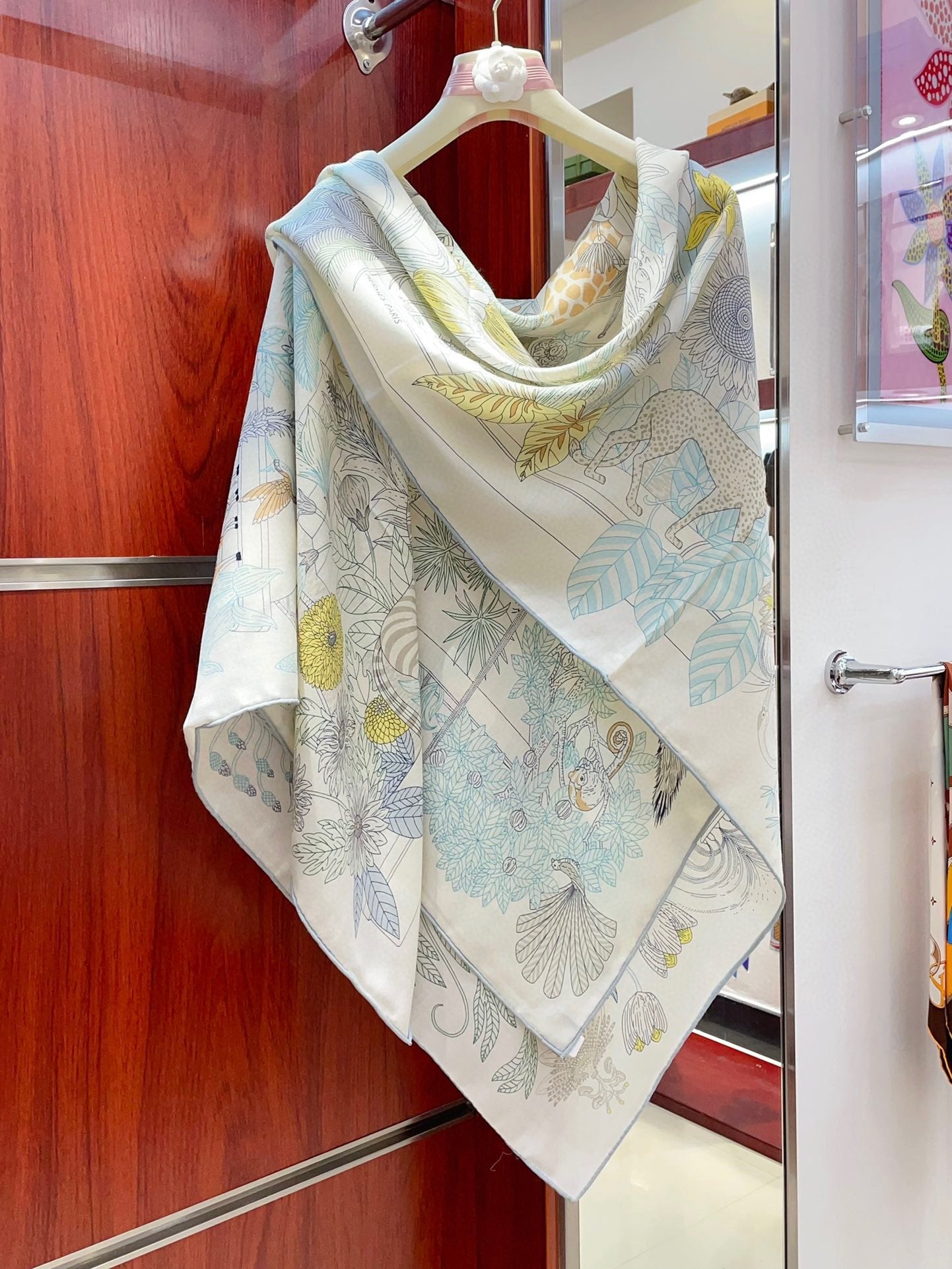PRECIOUS PARADISE SCARF 135 CM IN COLORFUL CASHMERE AND SILK 379792
