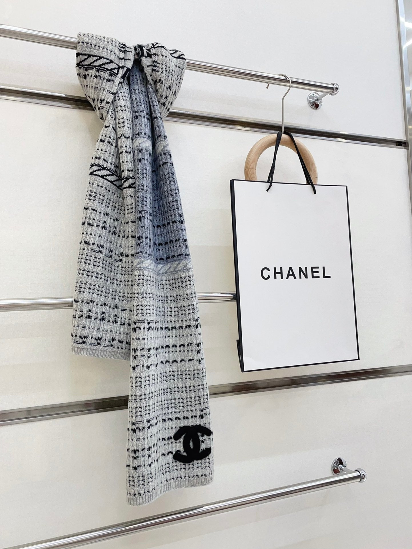 CC Scarf 180 CM In White Grey Mix Black Wool  388185