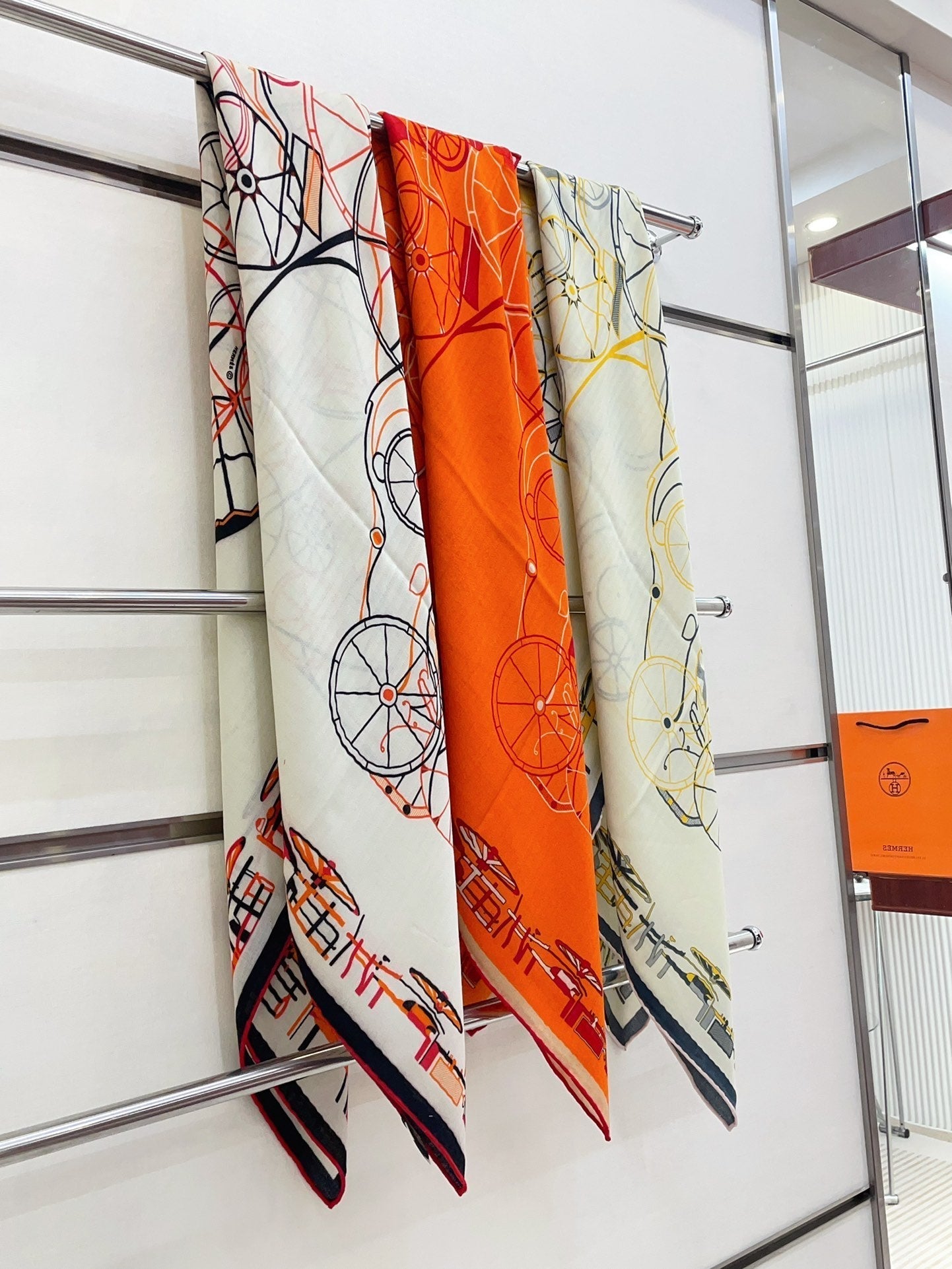 SCARF 140 CM COLORFUL 390956