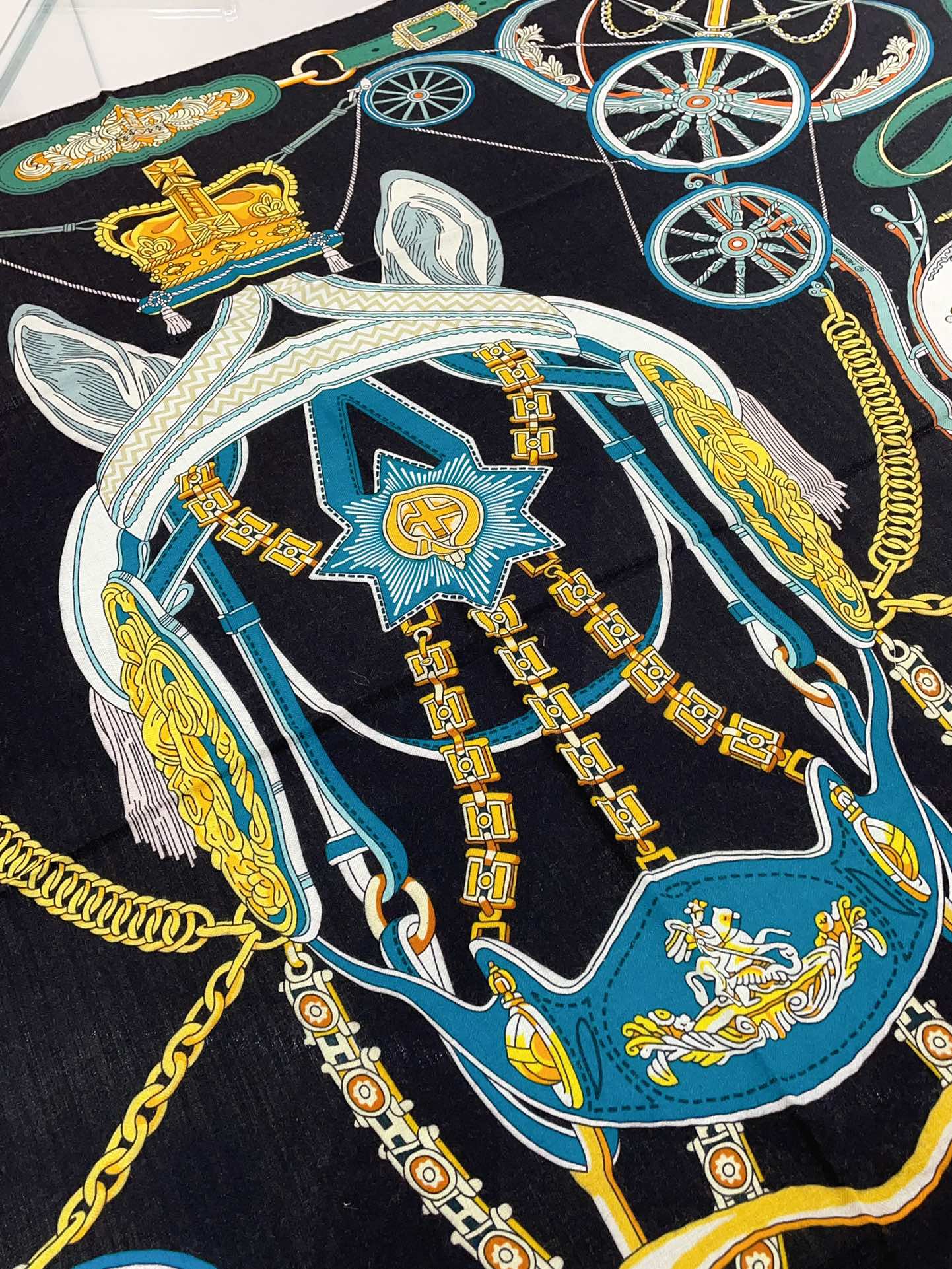 Stately Wheels Scarf 140 CM Black Colorful Cashmere And Silk 394589