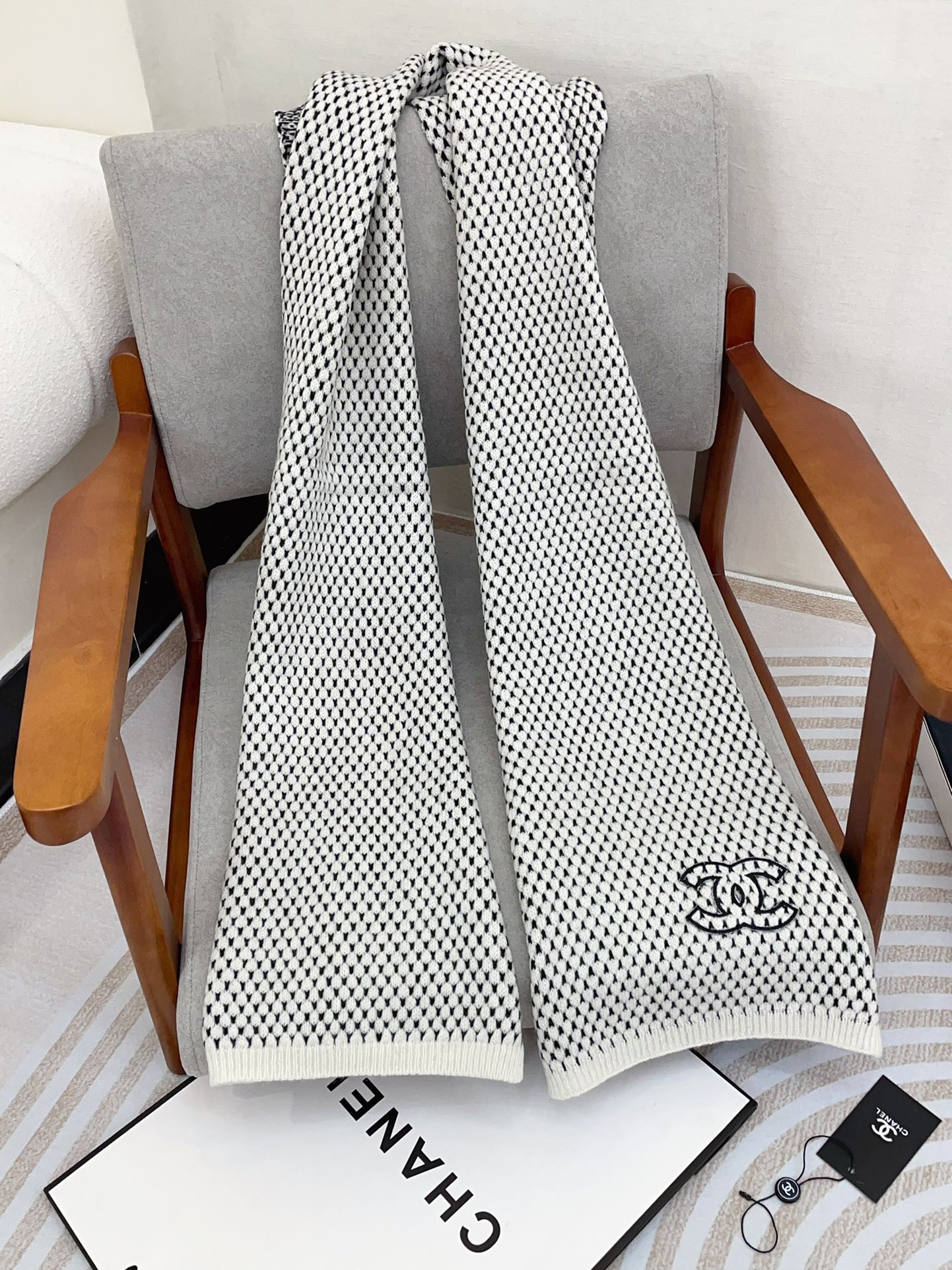 CC Scarf 180 CM In White Black Cashmere 394592