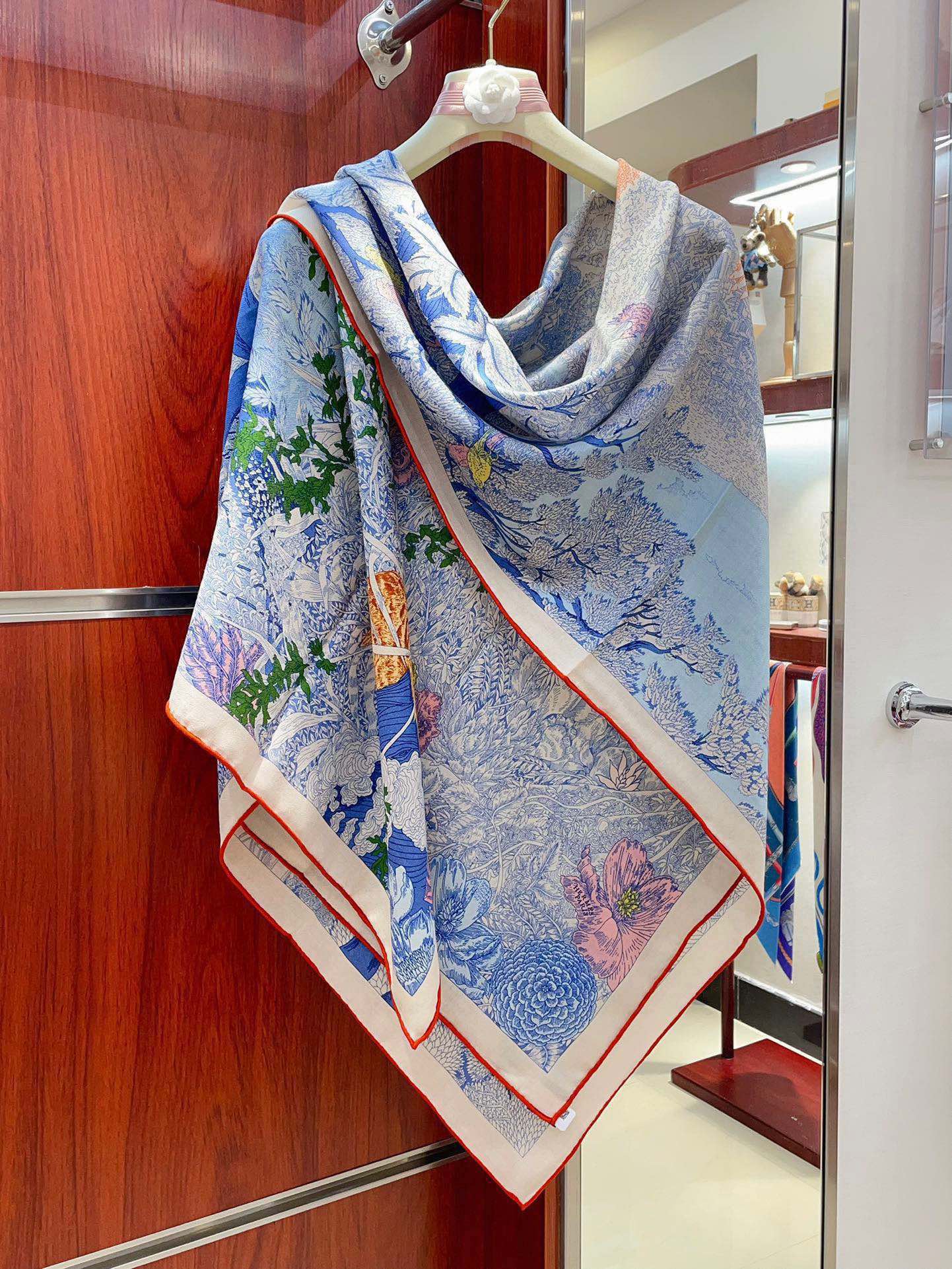 Square Scarf 140CM In Dakr Blue Colorful Cashmere And Silk