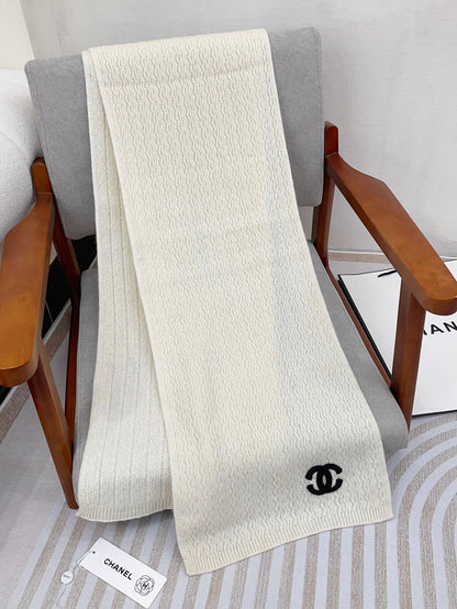 CC Scarf 180 CM In White Wool 413760