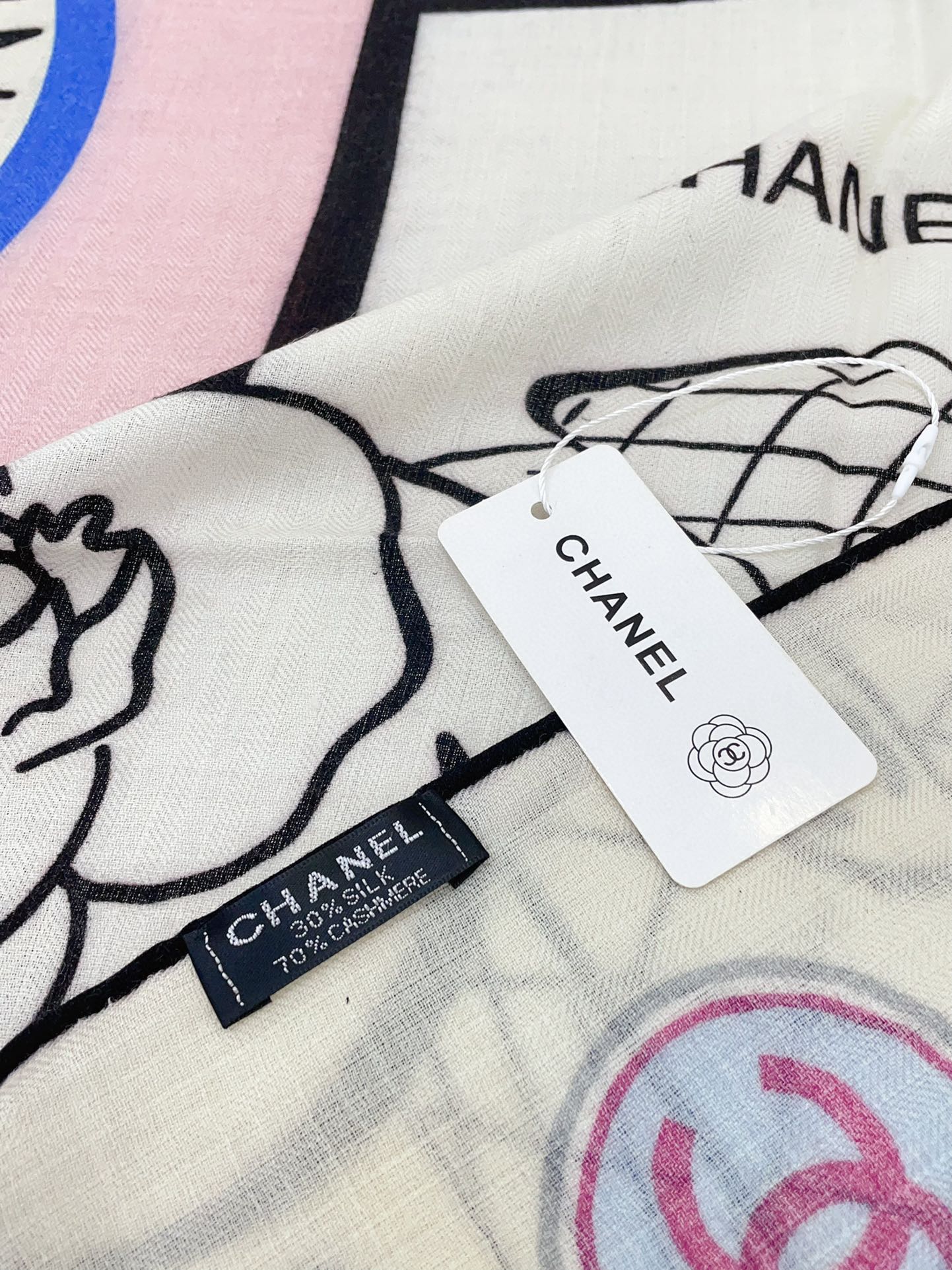 CC Square Scarf 140 CM In Colorful Cashmere Silk 419810
