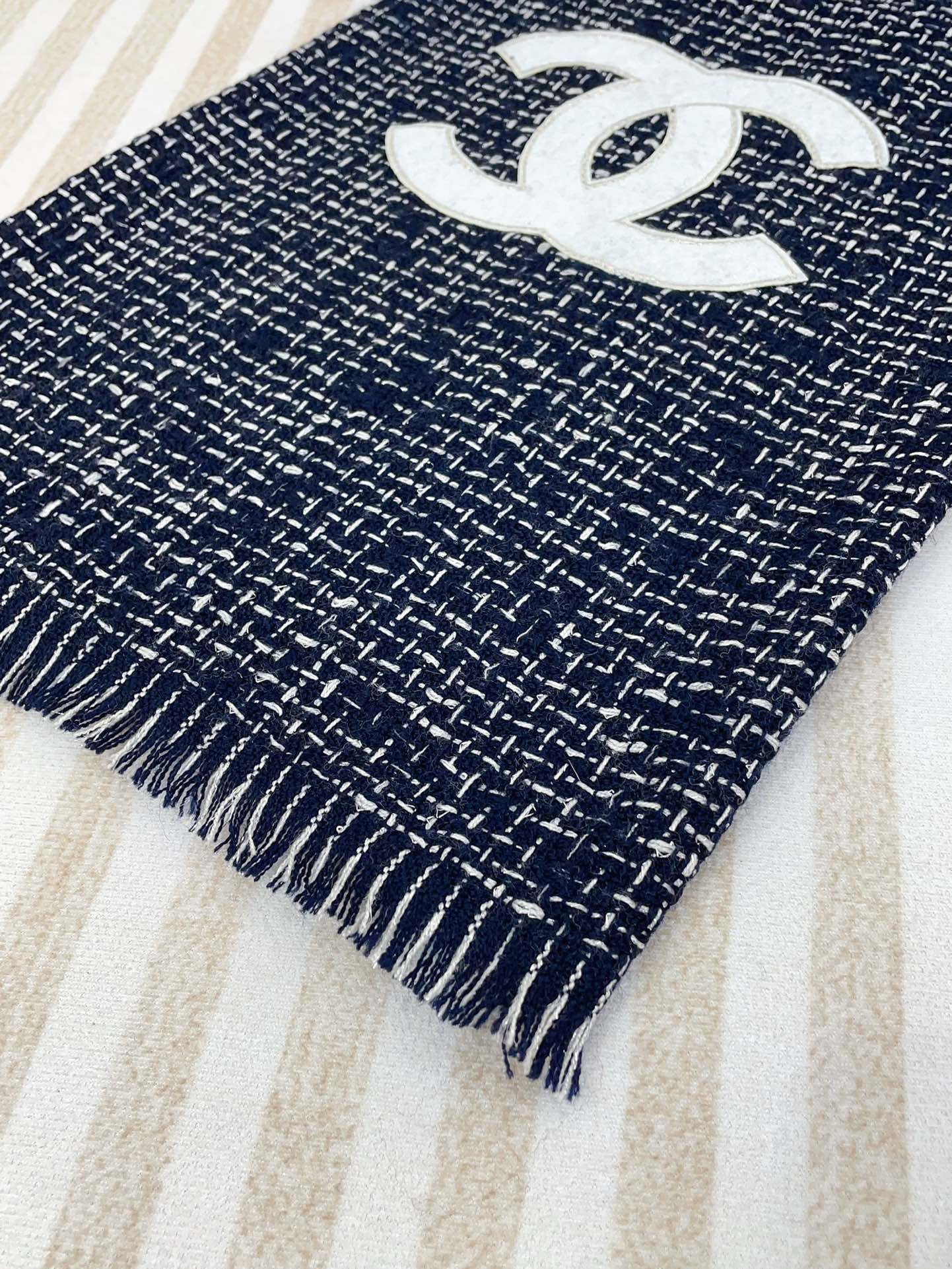 CC Scarf 190 CM In Charcoal Blue Mix White Cashmere  421408