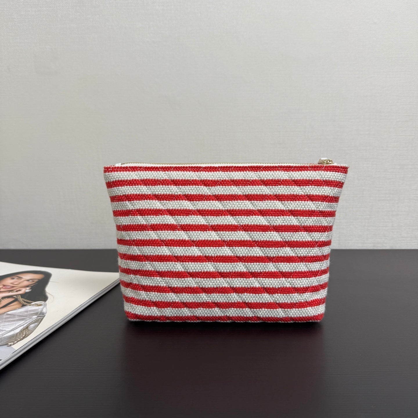Chanel 26 Woven Clutch 19 White Red Canvas