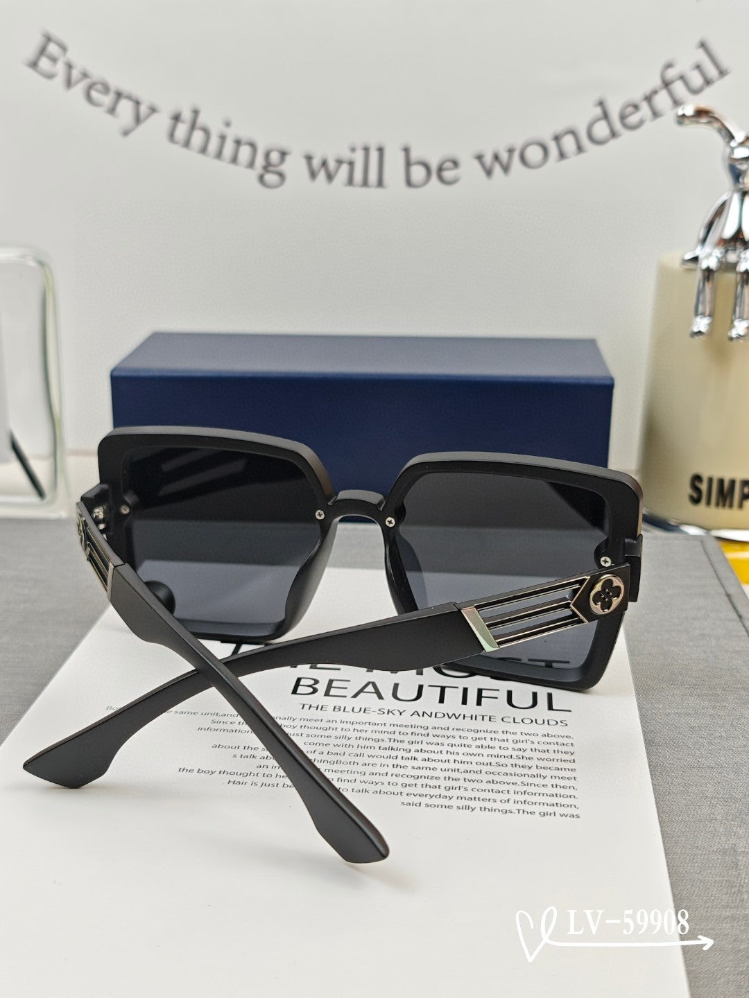 Louis Vuttion Sunglasses 560758