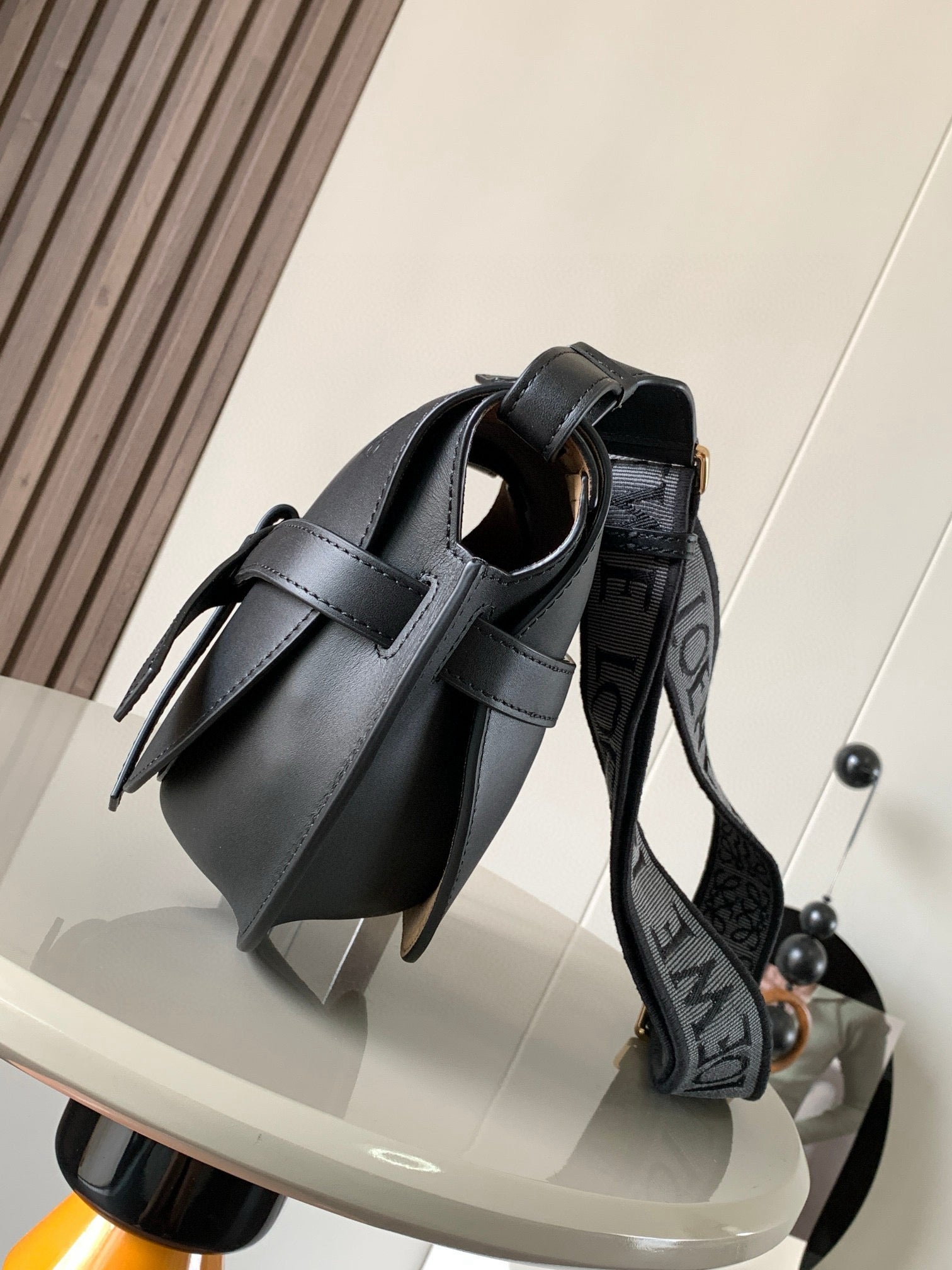 Loewe Saddle Bag 21 Black Leather 280428