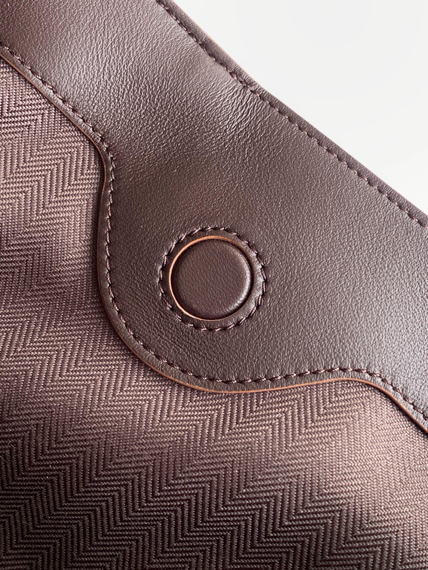 Loewe Draped Handbag 30 Brown Lambskin 280532