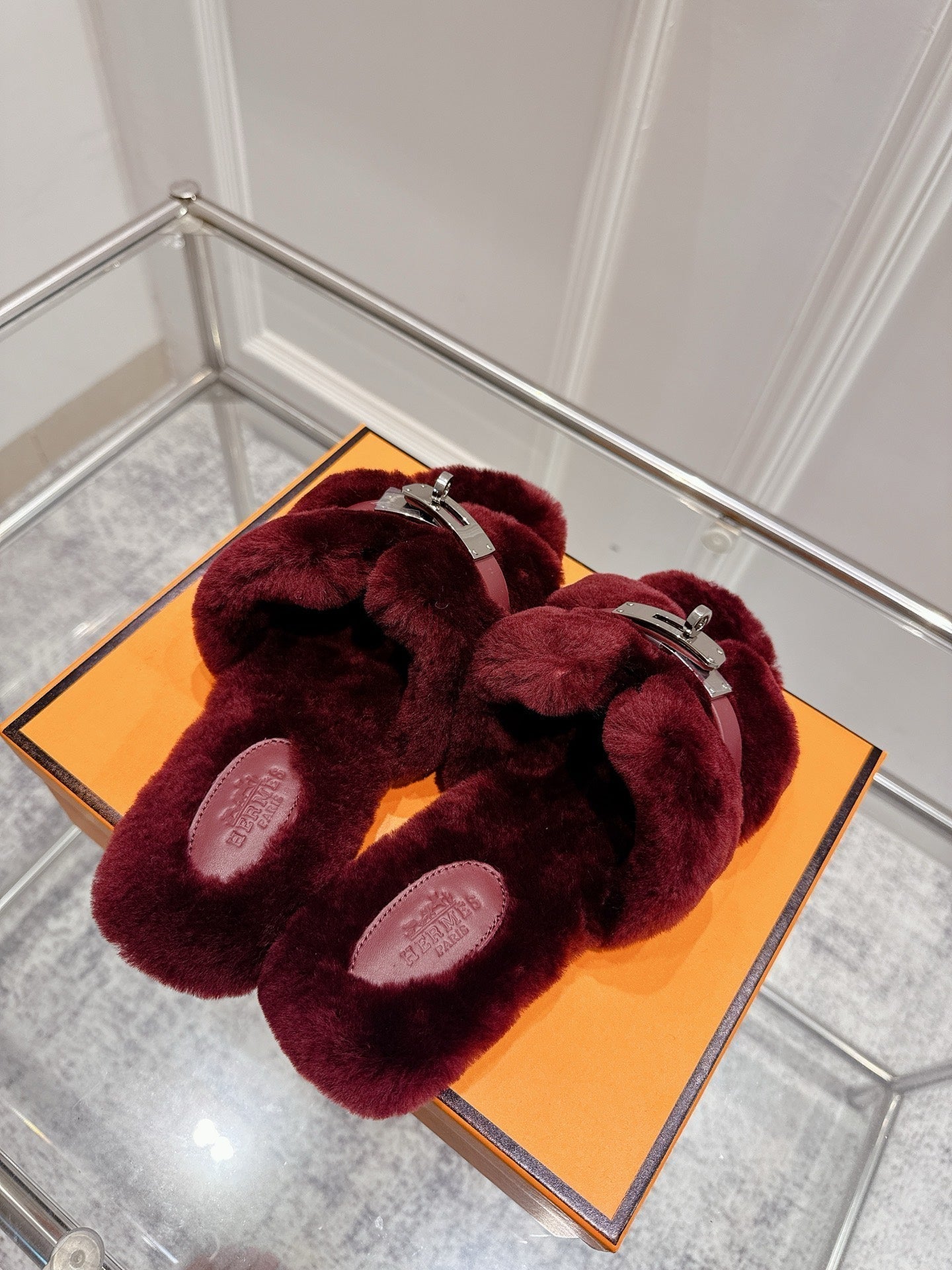 HM Oran slippers sliver buckle wine red wool