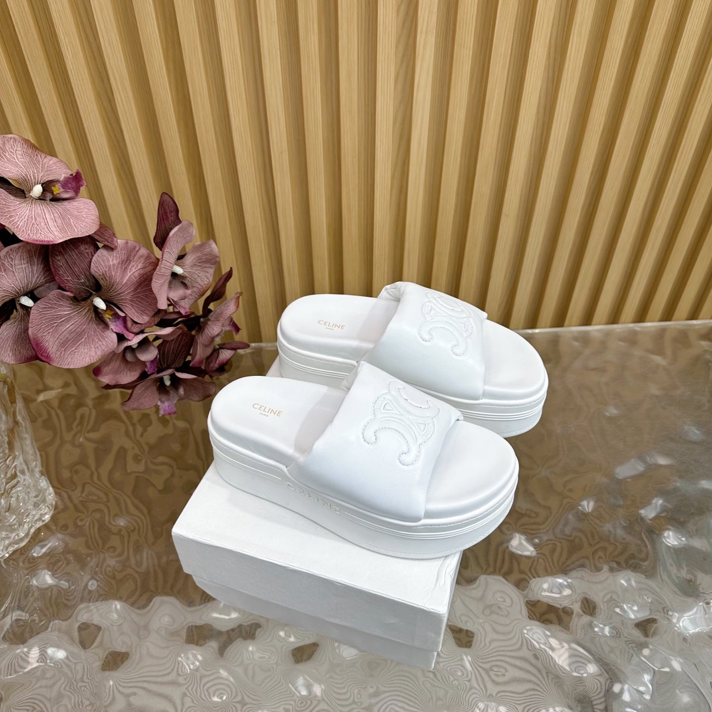 CELINE 25 Sline Sandal White Sheepskin 285911