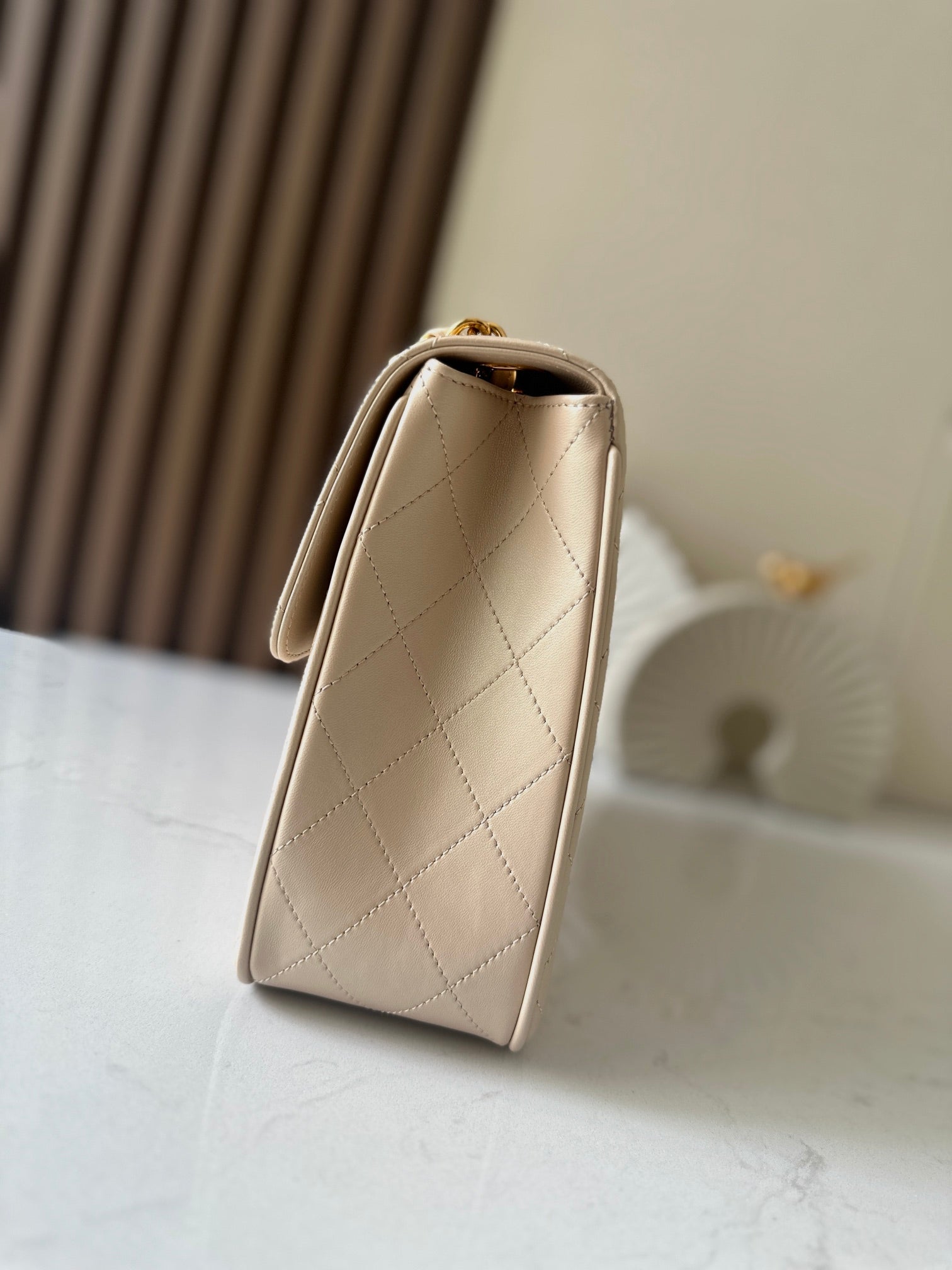 CC 2025 Flap Bag 30cm Apricot Gold Lambskin 298106