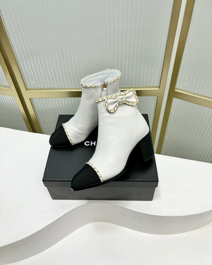 CC Ankle Boot 65 White Calfkin Black Grosgrain Leather Strap