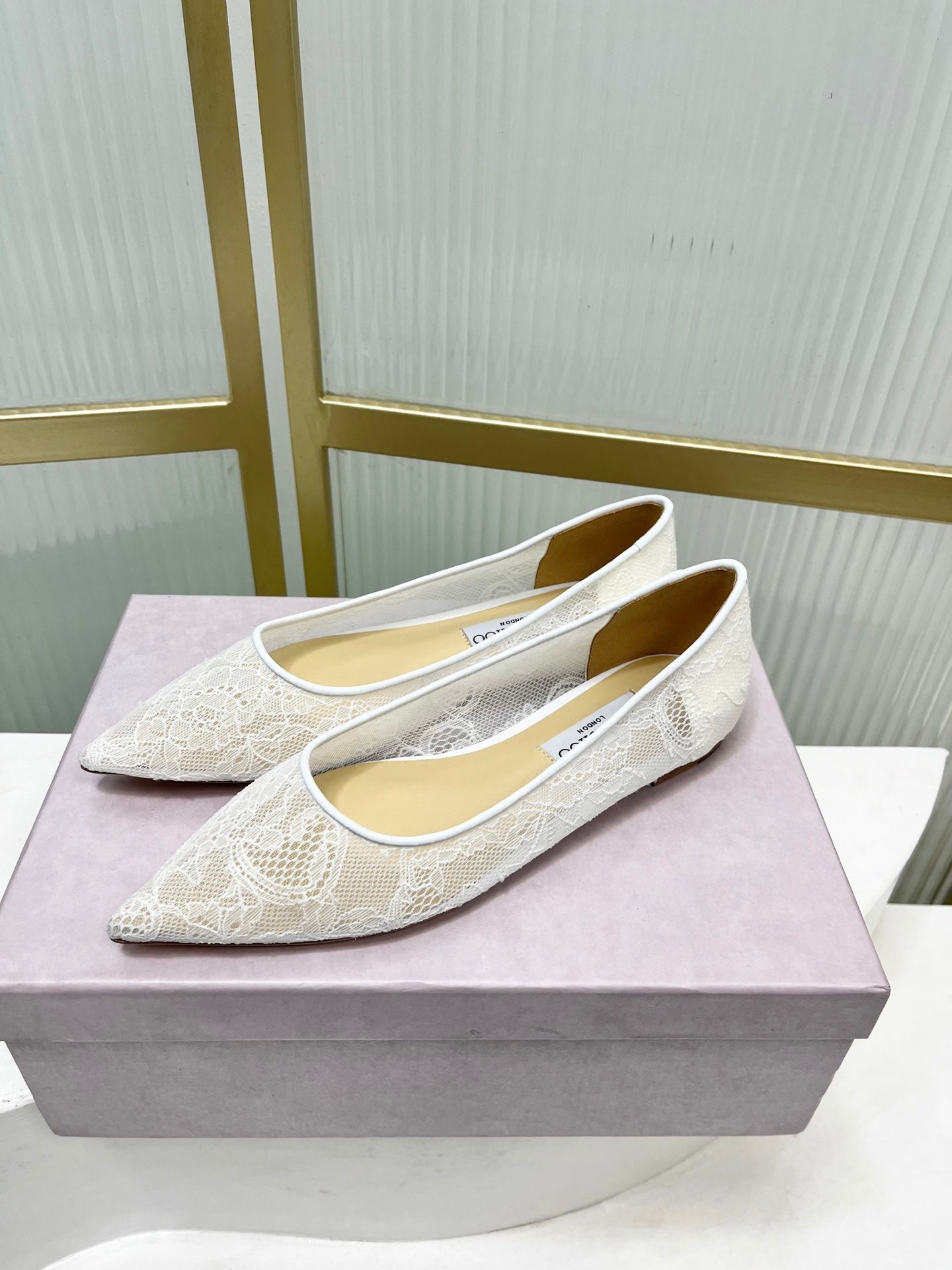 Jimmy 26s Ballet Flats White Beige Lace Sheepskin 605949