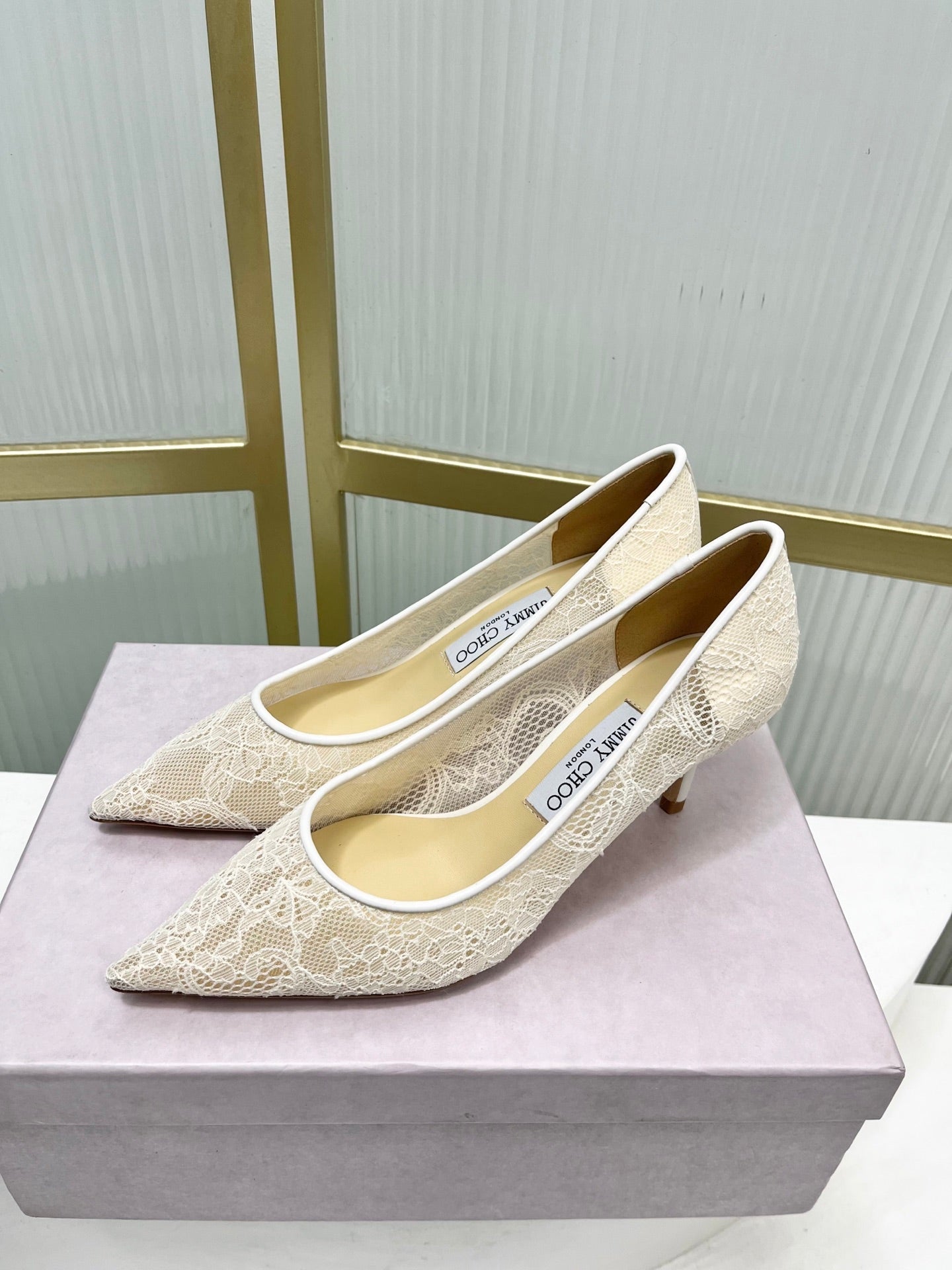 Jimmy 26s  Heel Pump 65 Ivory Beige Lace Sheepskin 605951
