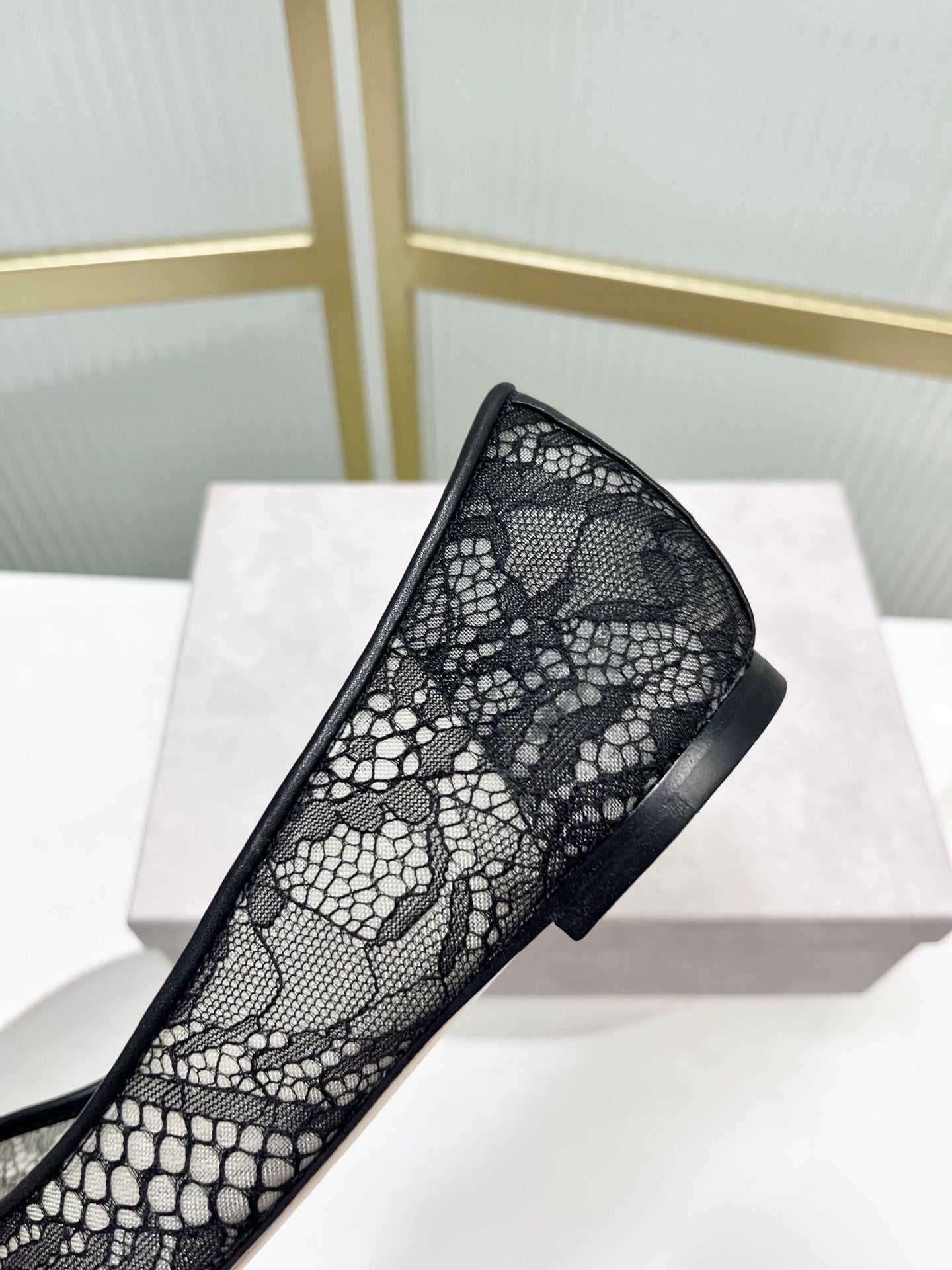 Jimmy 26s Ballet Flats Black Lace Sheepskin 605958