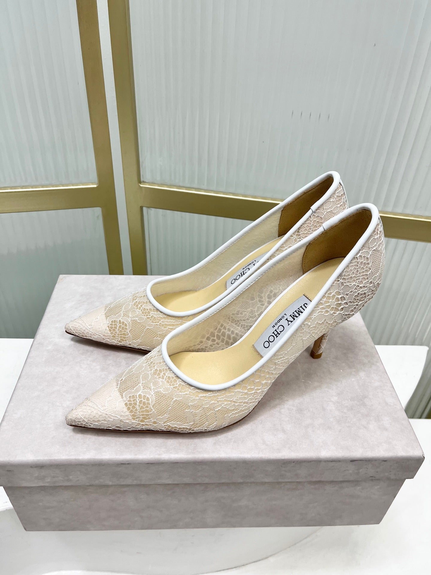 Jimmy 26s Heel Pump 85 White Beige Lace Sheepskin 605960