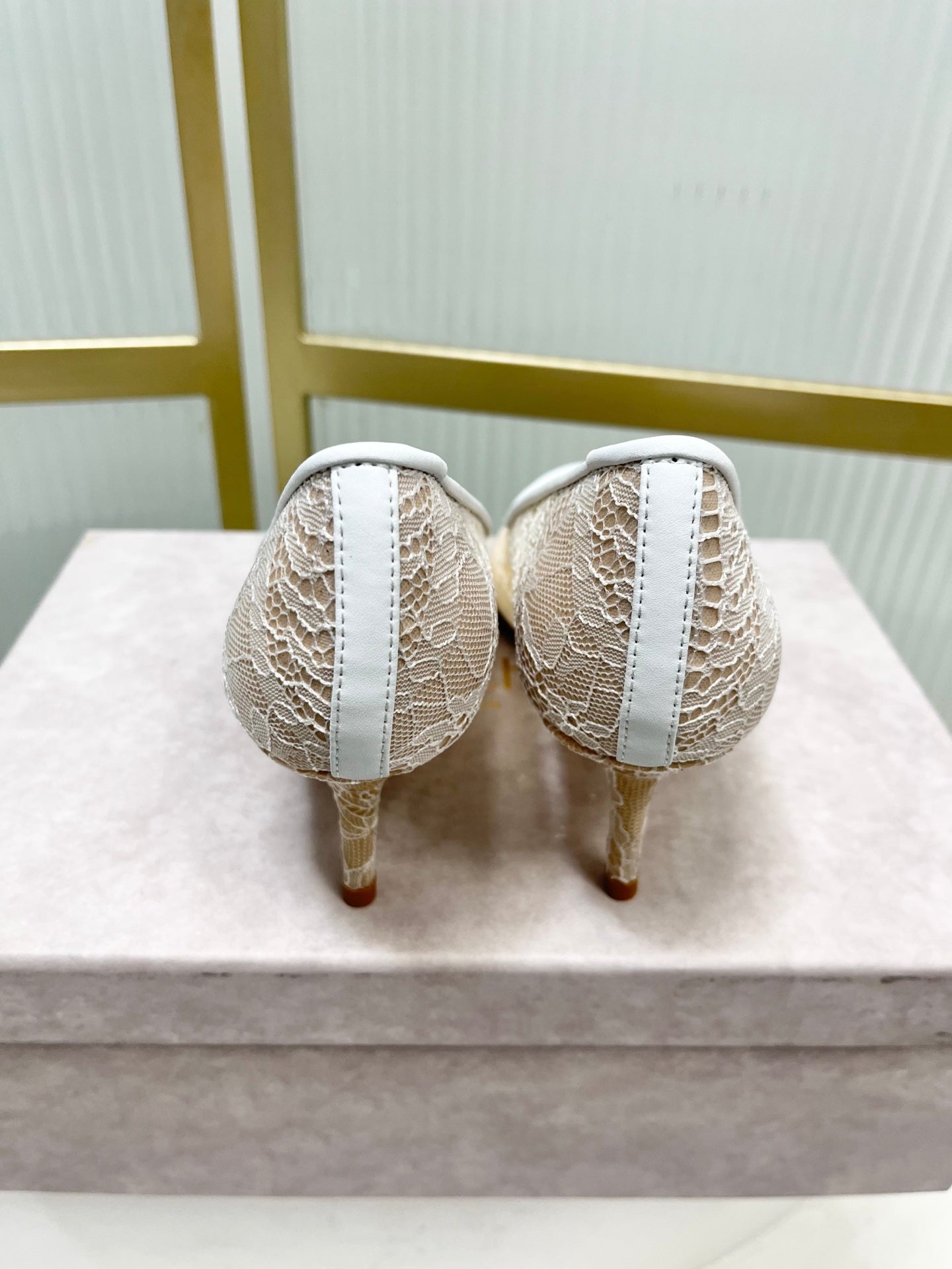 Jimmy 26s Heel Pump 65 White Beige Lace Sheepskin 605961