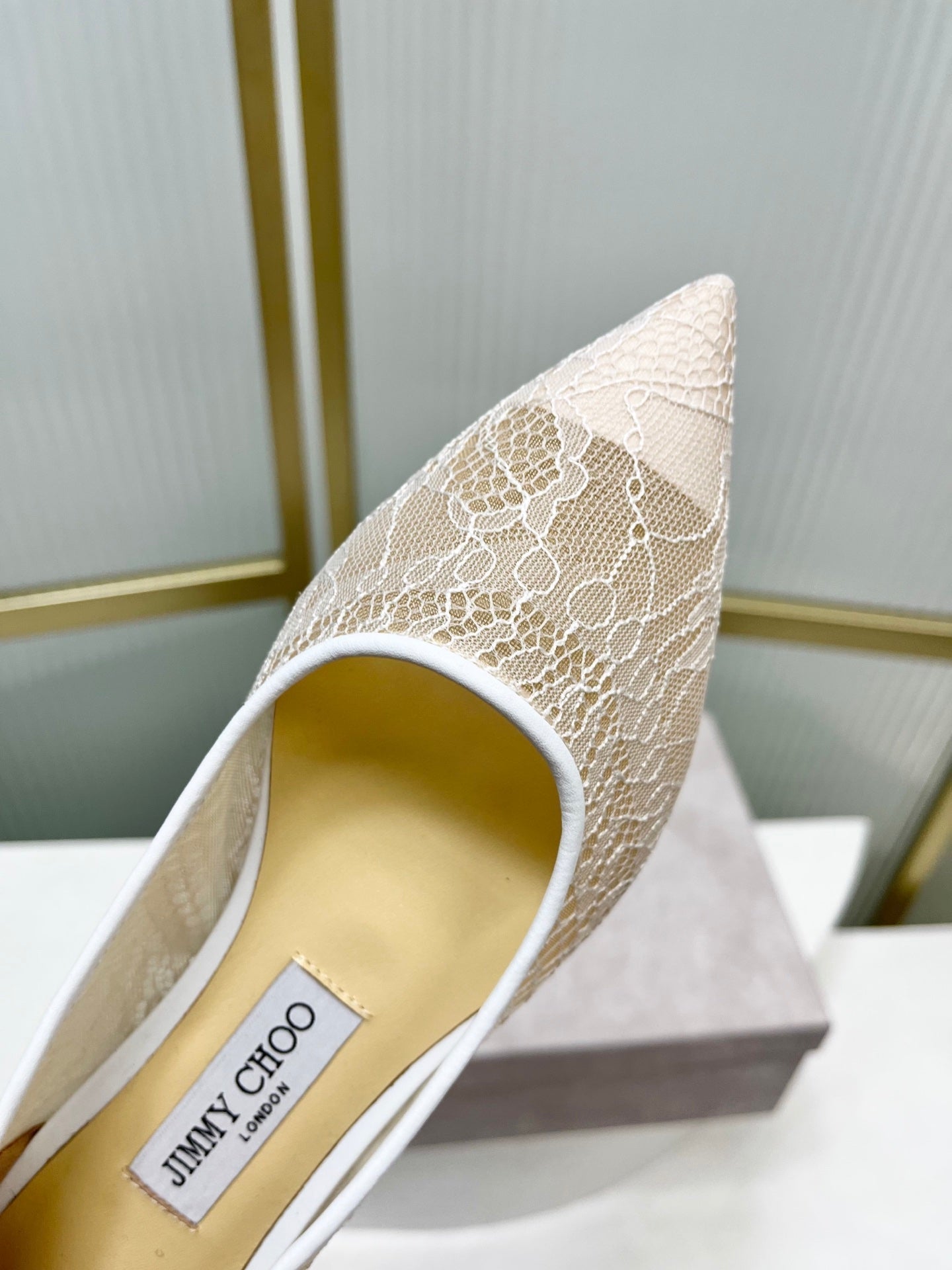 Jimmy 26s Ballet Flats White Beige Lace Sheepskin 605962