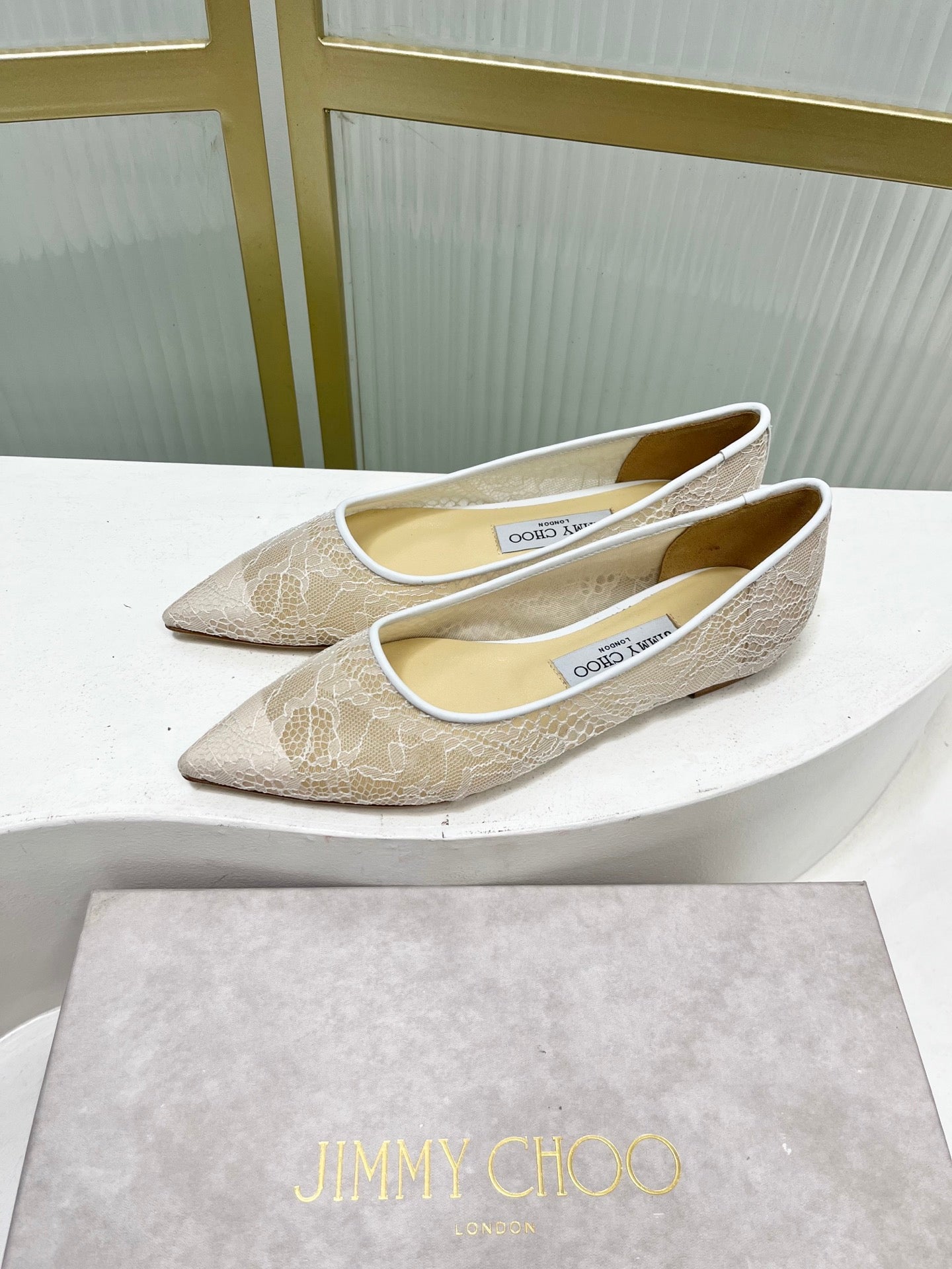 Jimmy 26s Ballet Flats White Beige Lace Sheepskin 605962