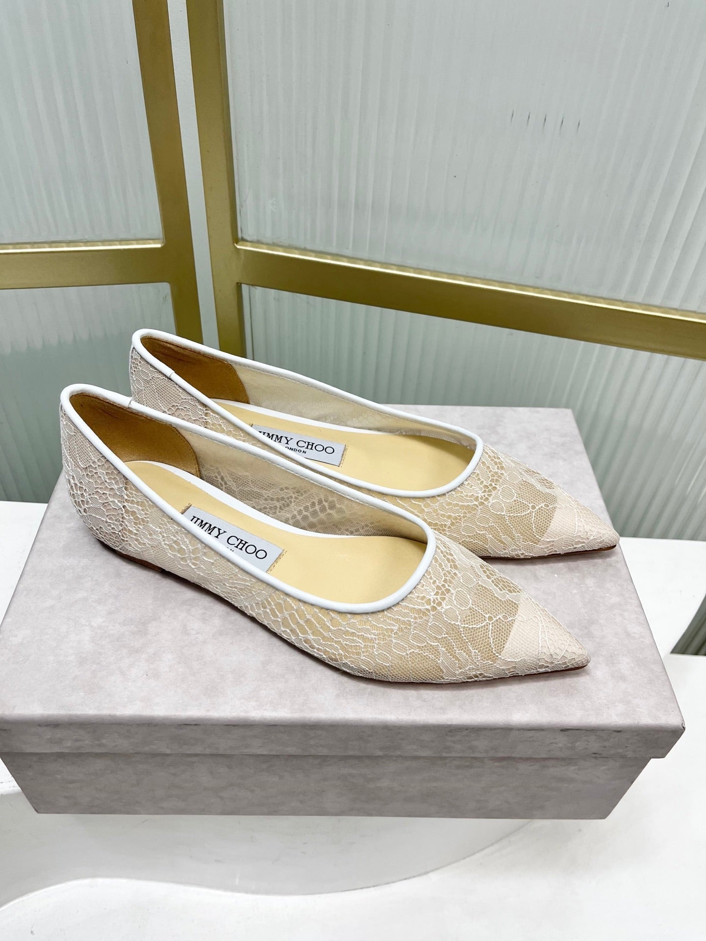 Jimmy 26s Ballet Flats White Beige Lace Sheepskin 605962