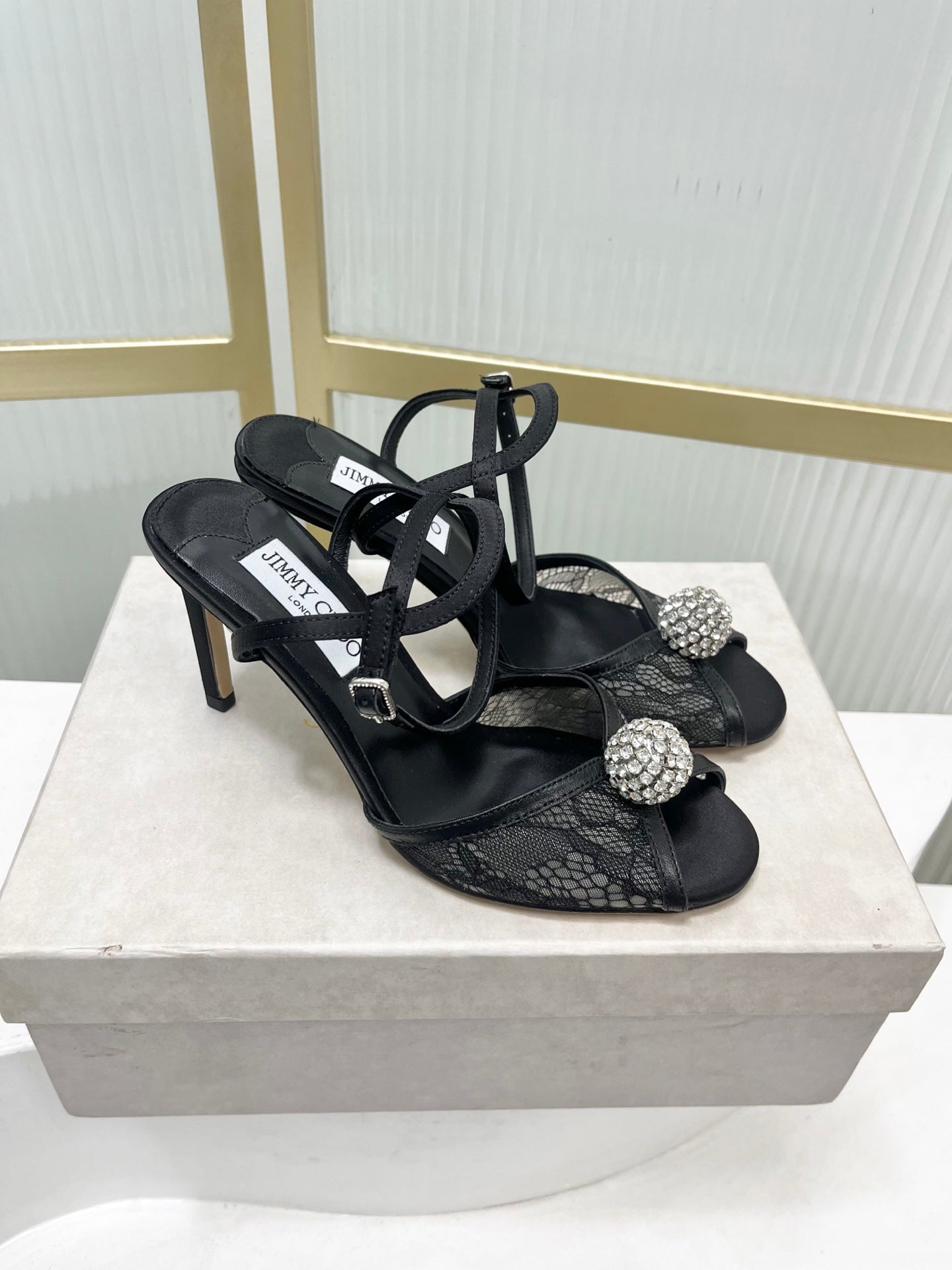 Jimmy 26s Peep-Toe High Heels  85 Black Lace Sheepskin 605973