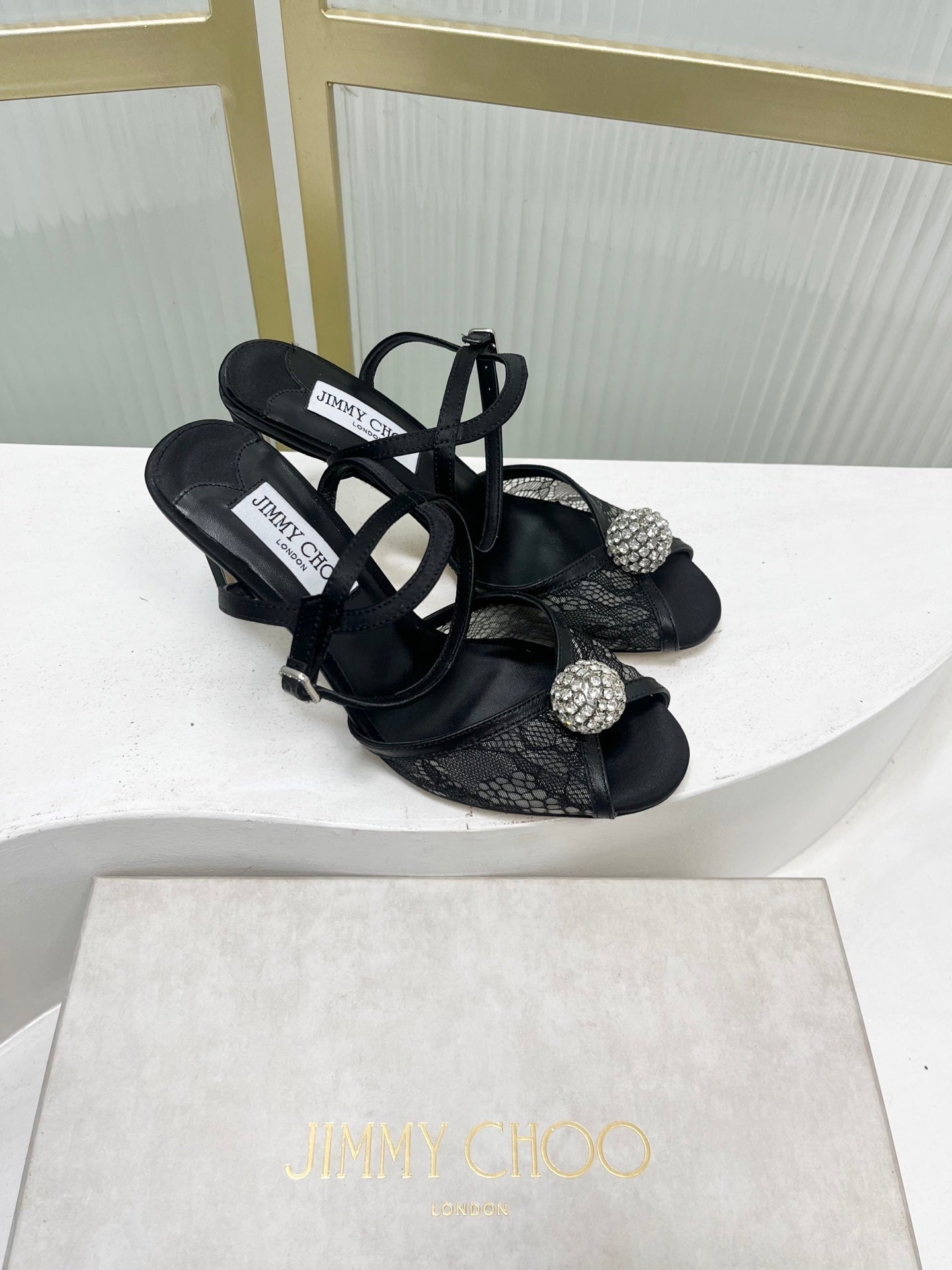 Jimmy 26s Peep-Toe High Heels  85 Black Lace Sheepskin 605973