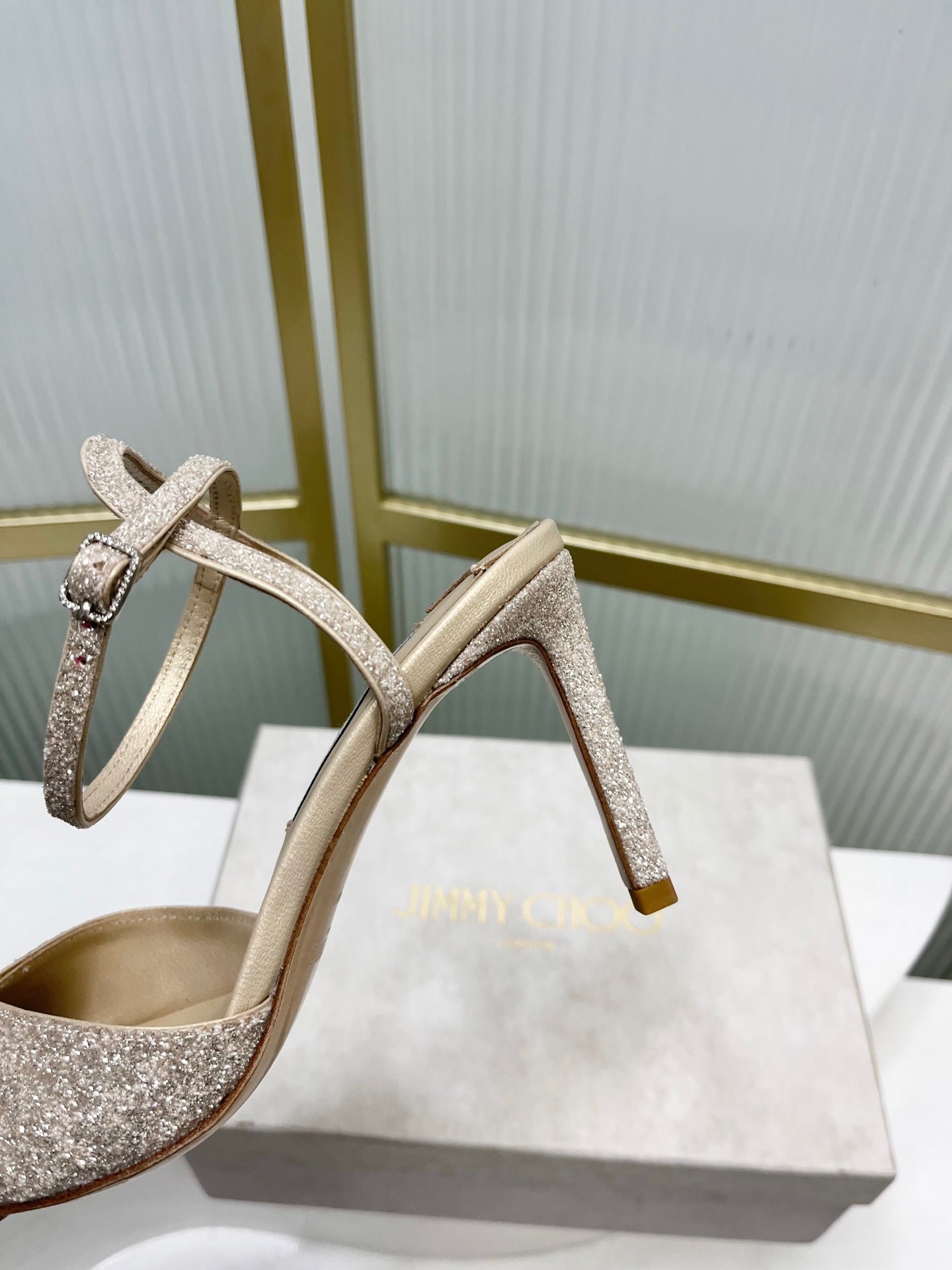 Jimmy 26s Peep-Toe High Heels  85 Beige Lace Sheepskin 605976