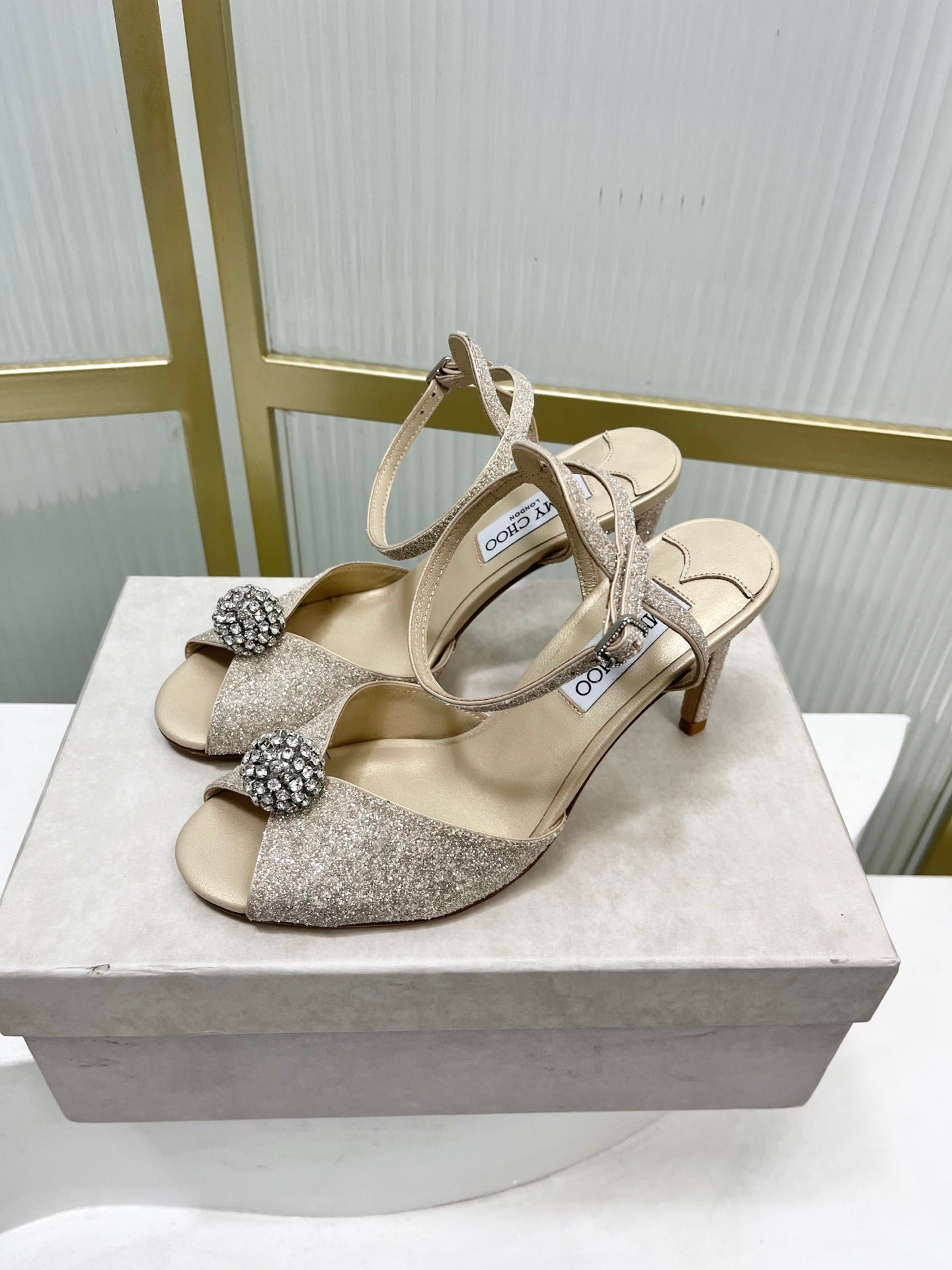 Jimmy 26s Peep-Toe High Heels  85 Beige Lace Sheepskin 605976