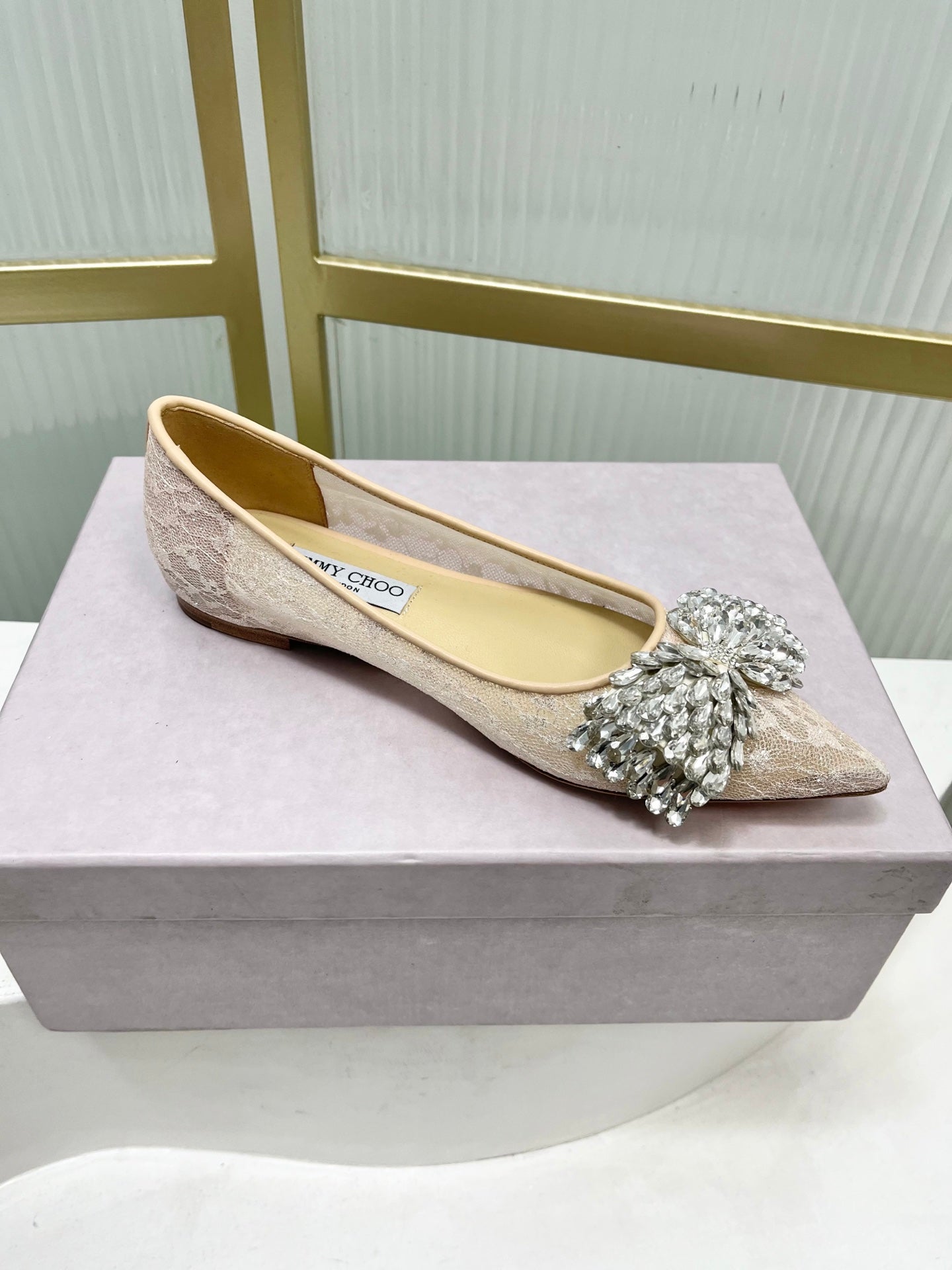 Jimmy 26s Ballet Flats Beige White Imported Lace Sheepskin 605986