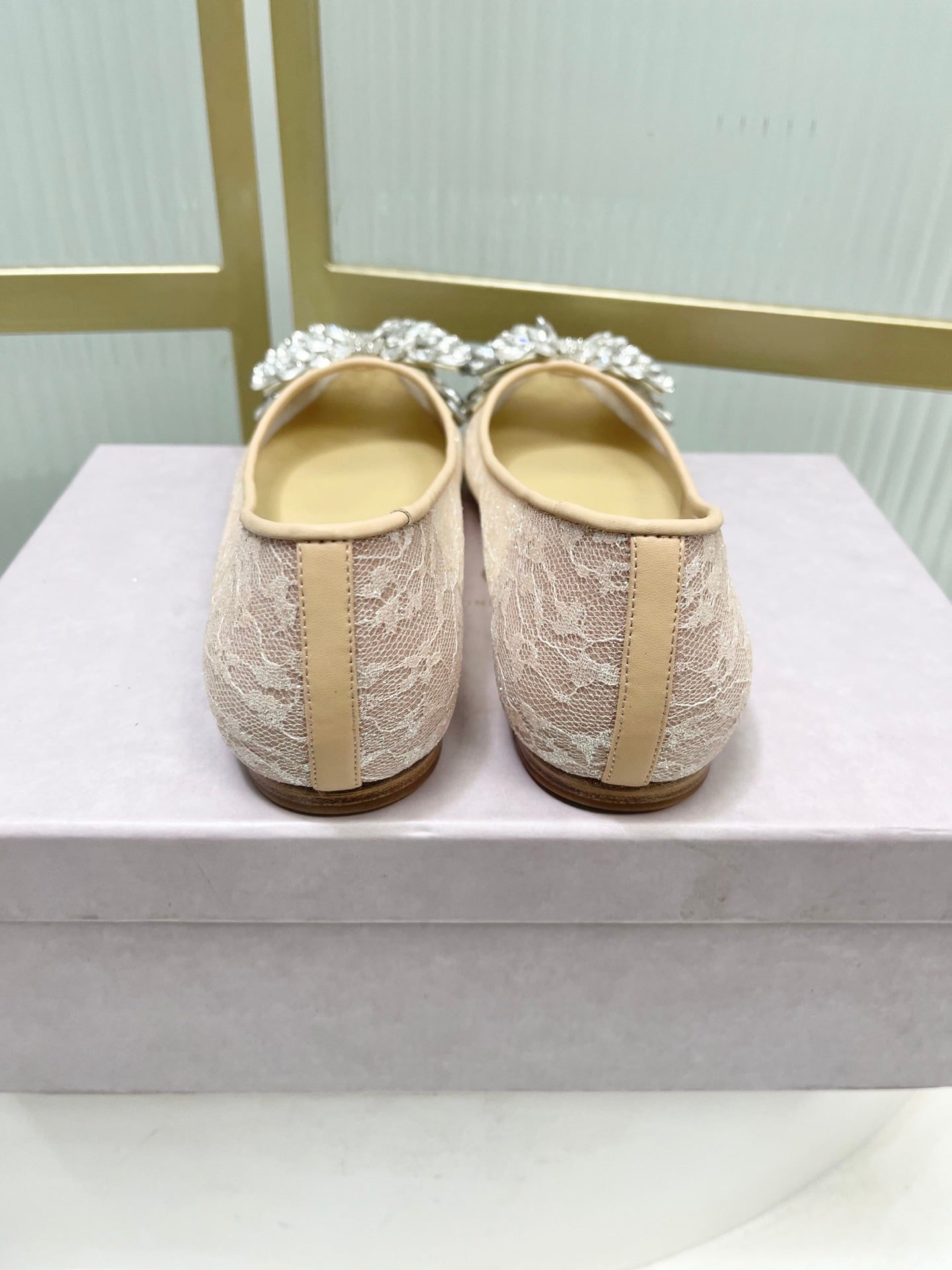 Jimmy 26s Ballet Flats Beige White Imported Lace Sheepskin 605986