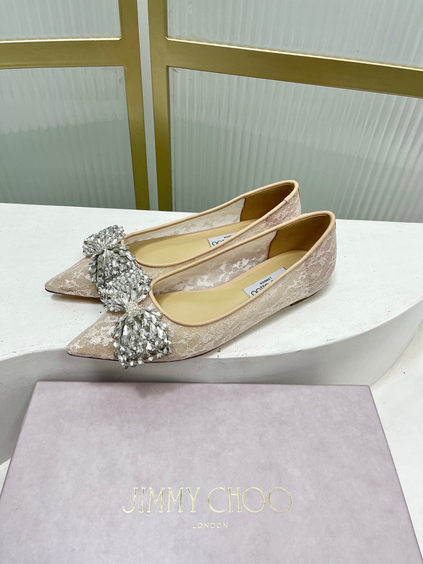 Jimmy 26s Ballet Flats Beige White Imported Lace Sheepskin 605986