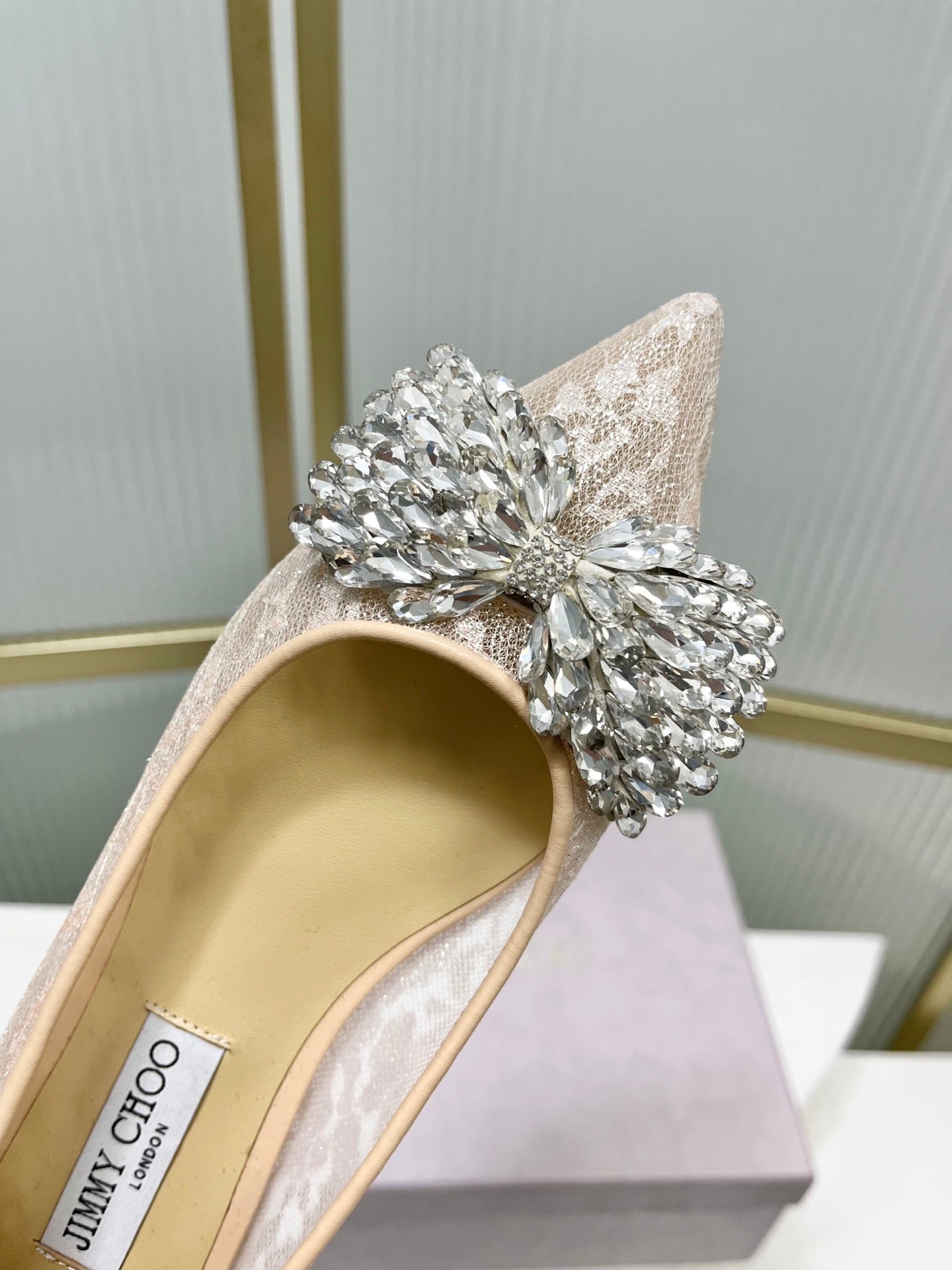 Jimmy 26s Ballet Flats Beige White Imported Lace Sheepskin 605986