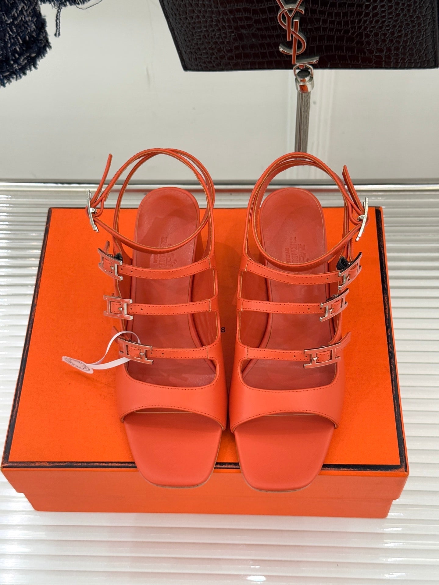 HM 26ss Peep Toe Sandals 65 Orange Sheepskin 642763