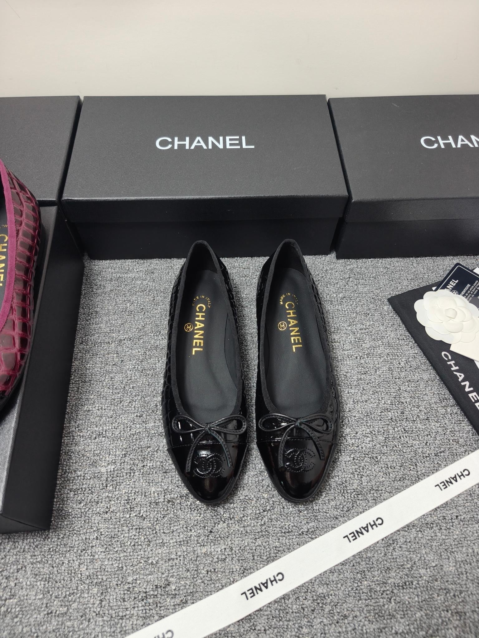 Chanel 2026 Crocodile Embossed Ballet Flat Glossy Calfskin 855991