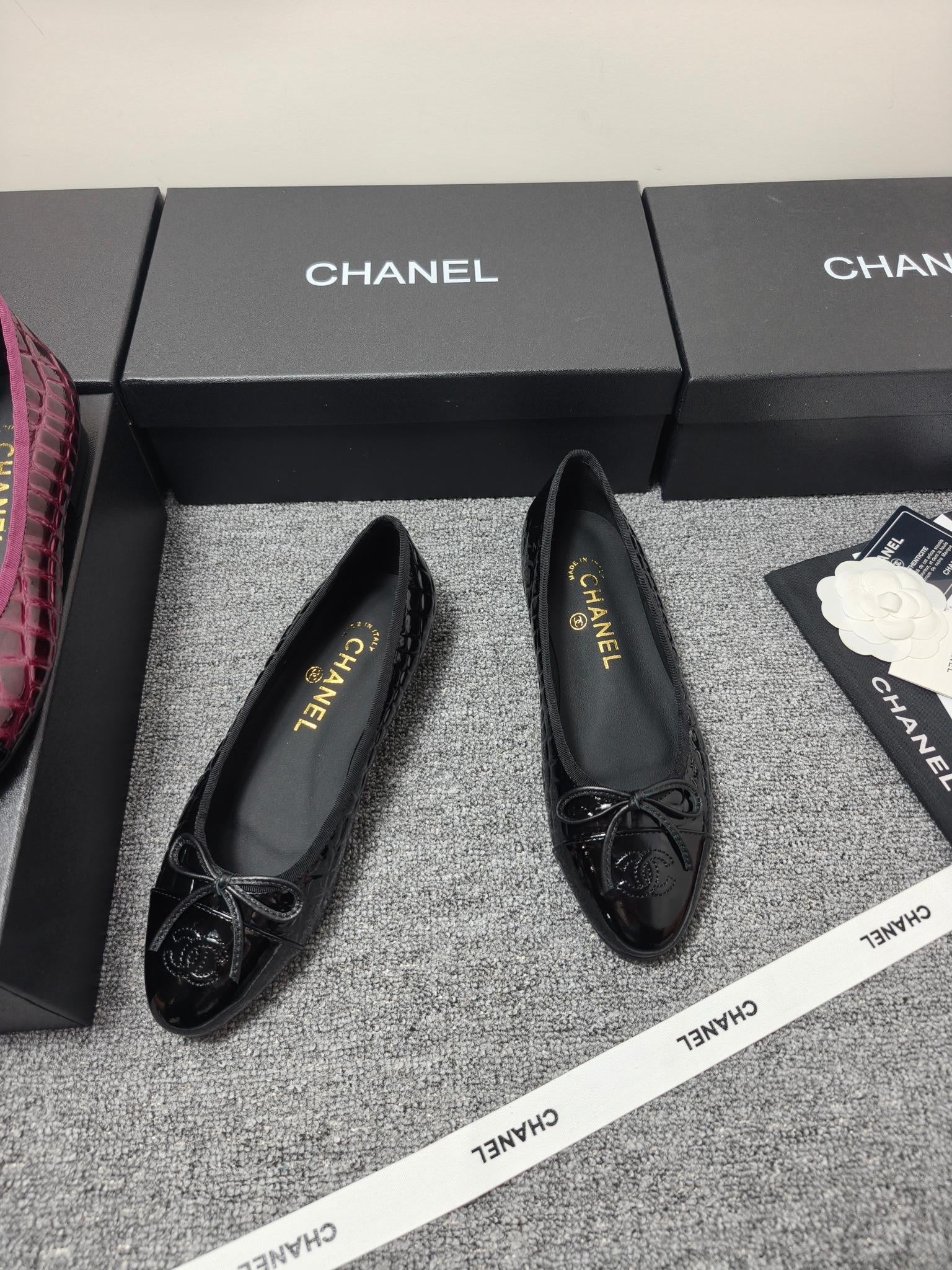 Chanel 2026 Crocodile Embossed Ballet Flat Glossy Calfskin 855991