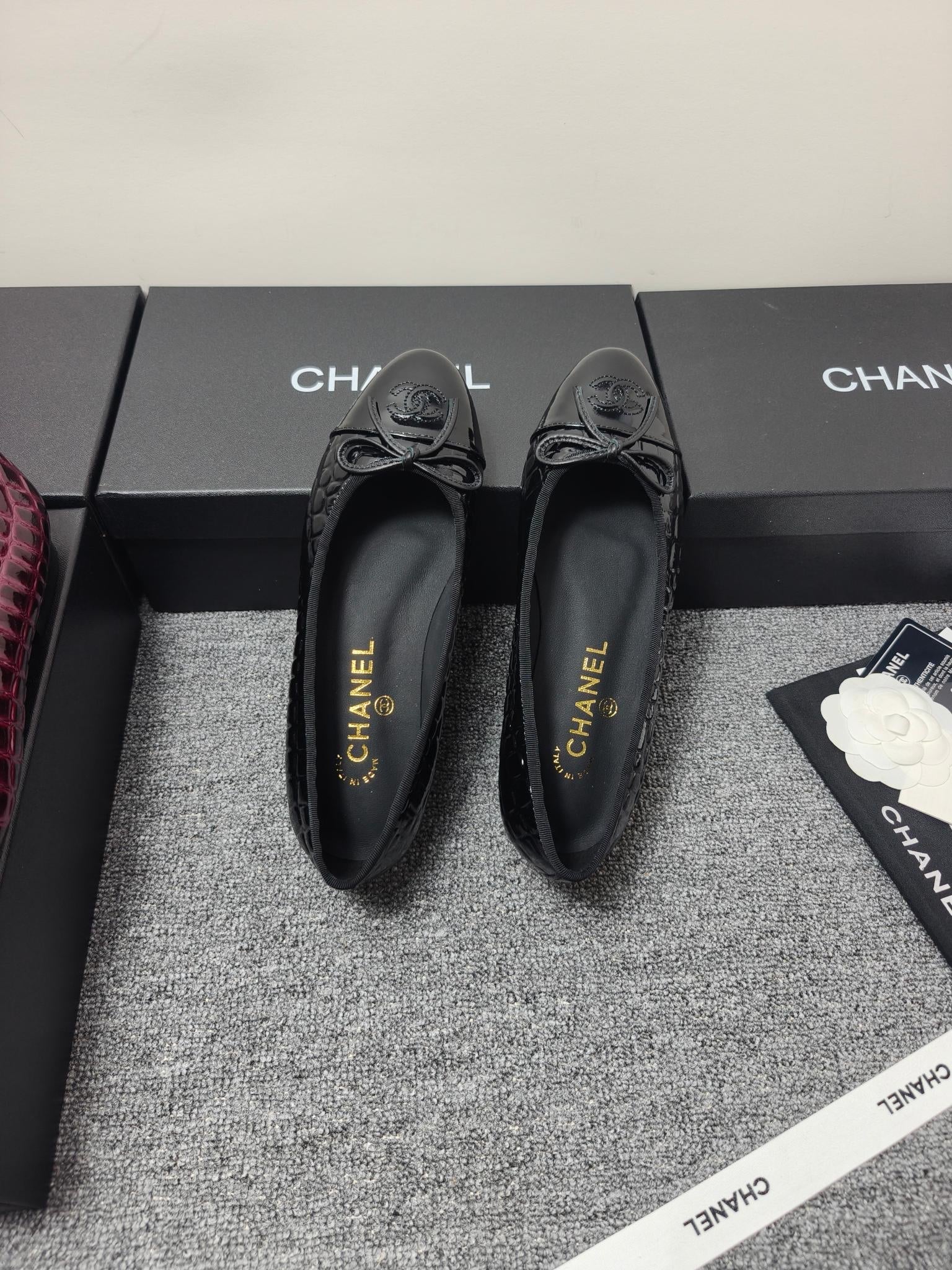 Chanel 2026 Crocodile Embossed Ballet Flat Glossy Calfskin 855991