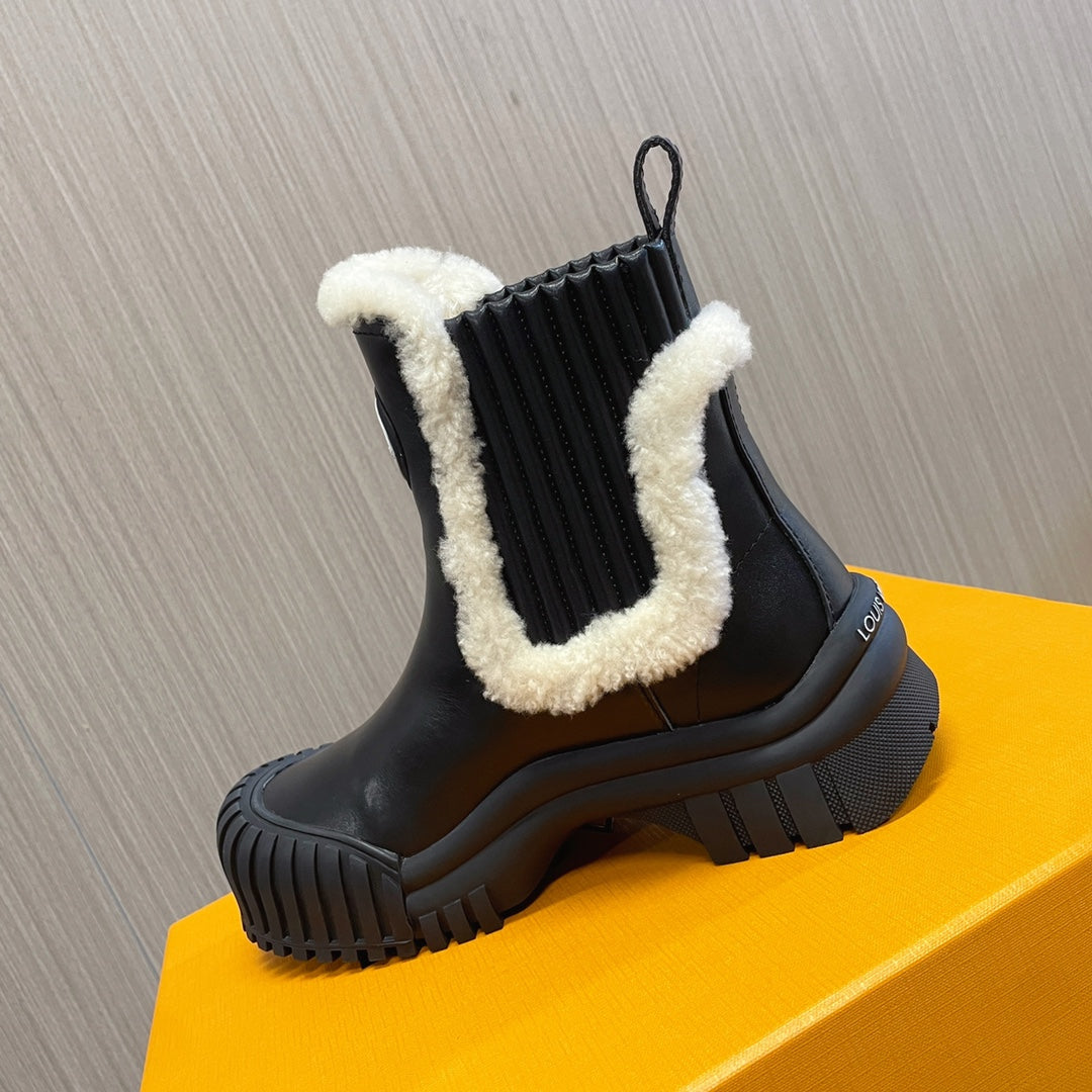 LV Ruby Flat Ankle Boot 50mm Glossy Black Cowhide