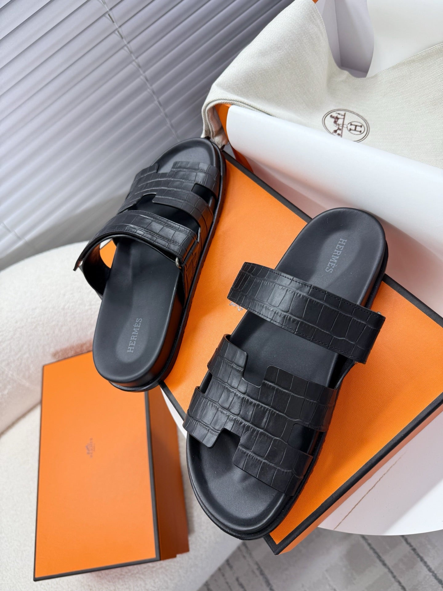 HM Chypre Sandal Black Crocodile Skin 205482