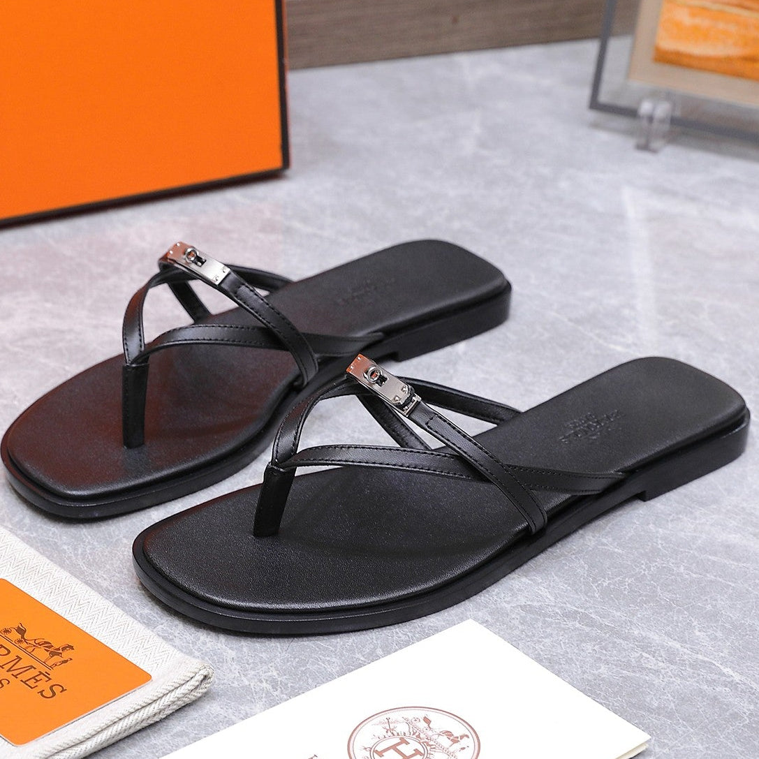 HM 26ss Kelly Sliver Buckle Slipper Black Calfskin 601247