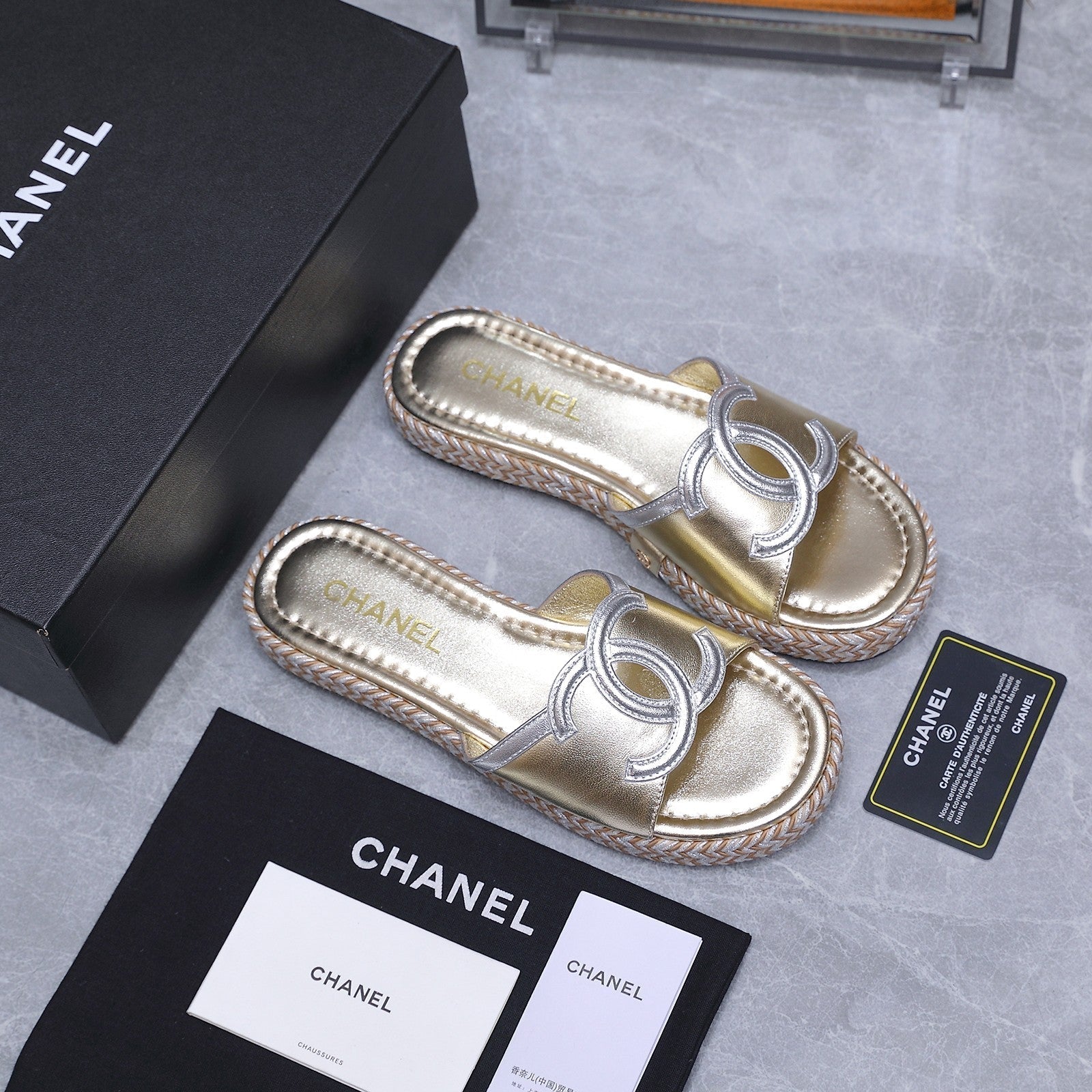 Chanel 2026 Slippers Gold Sheepskin 758399