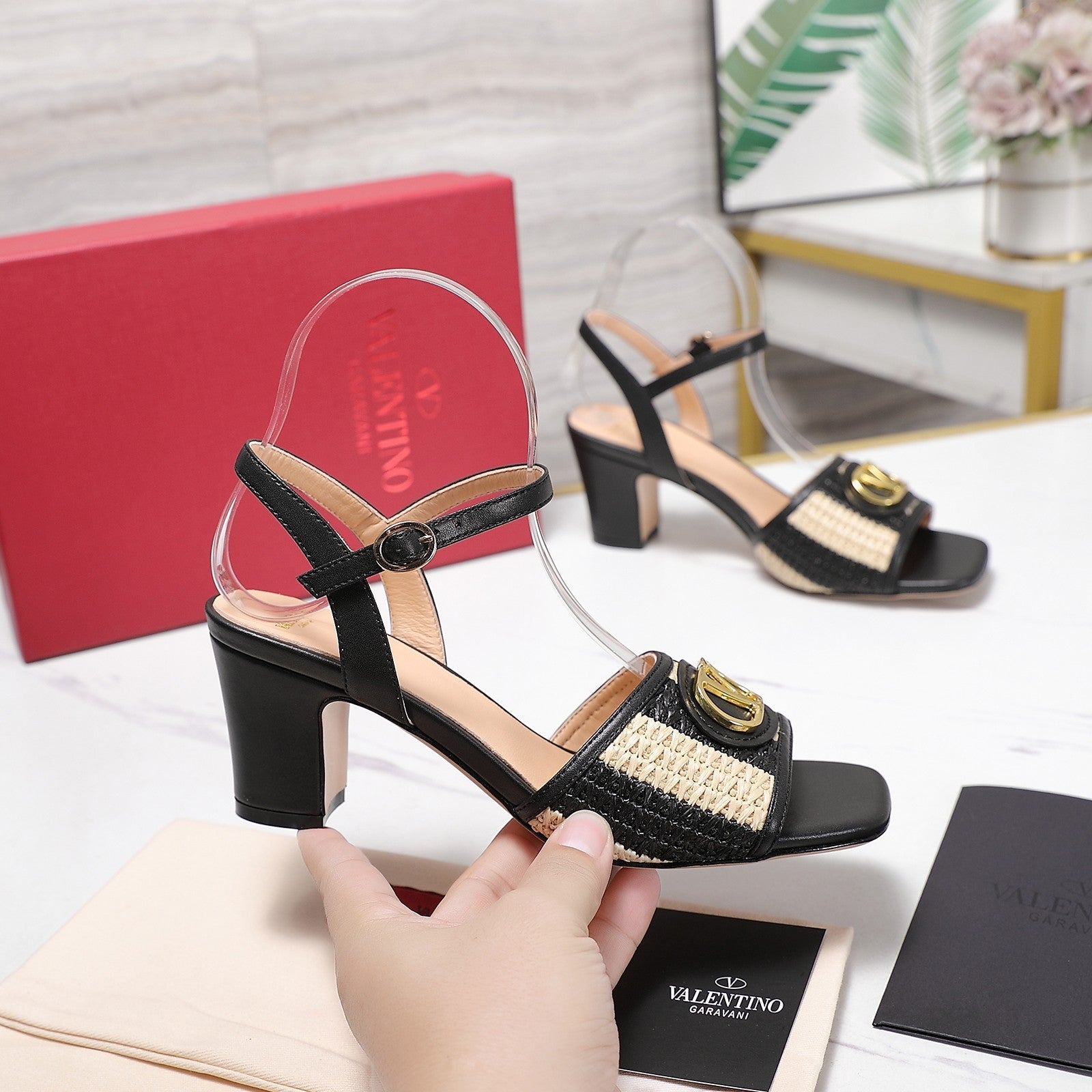 Valentino 2026 Garavani VLogo Signature 75mm Sandal Woven Leather 864541
