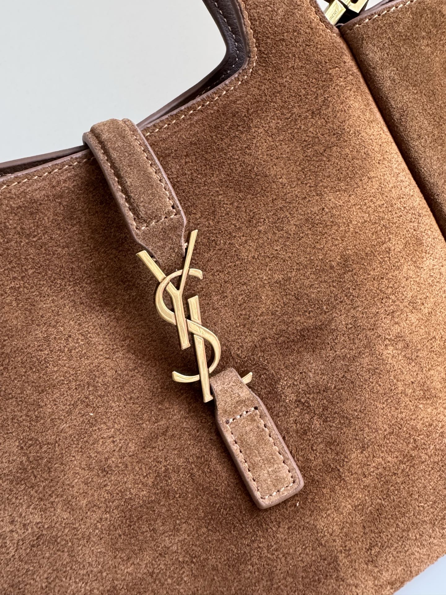 YSL 2026 Saint Laurent Le 5 à 7 Baby Bea 18cm Suede And Leather