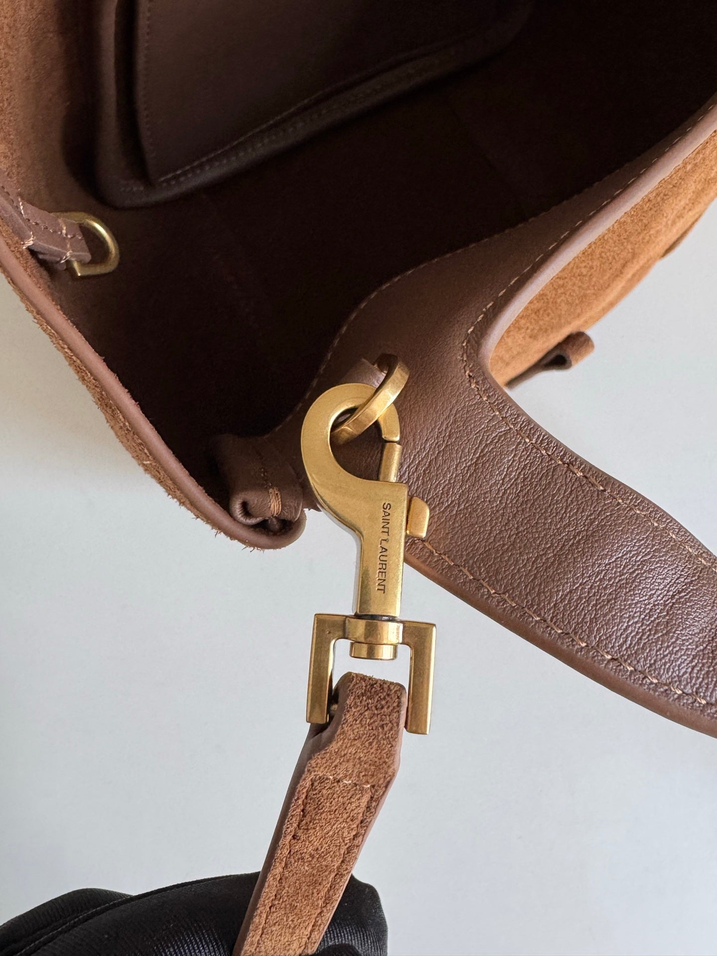 YSL 2026 Saint Laurent Le 5 à 7 Baby Bea 18cm Suede And Leather