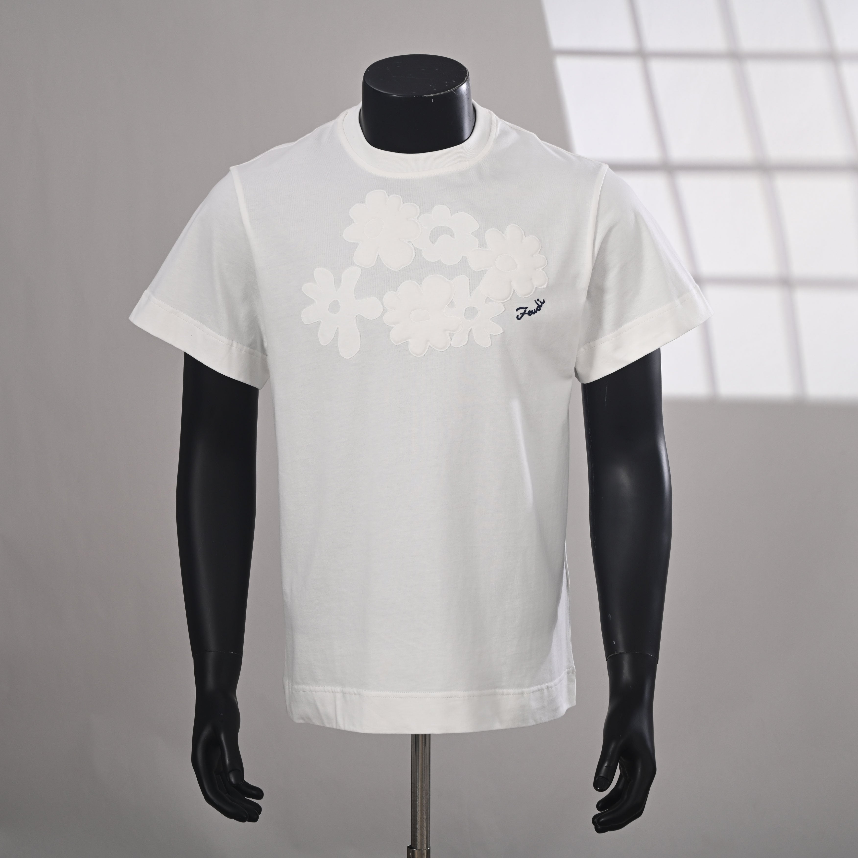 Fendi 2026 Men's  Floral Embroidered T-Shirt Cream Pure Cotton 827722