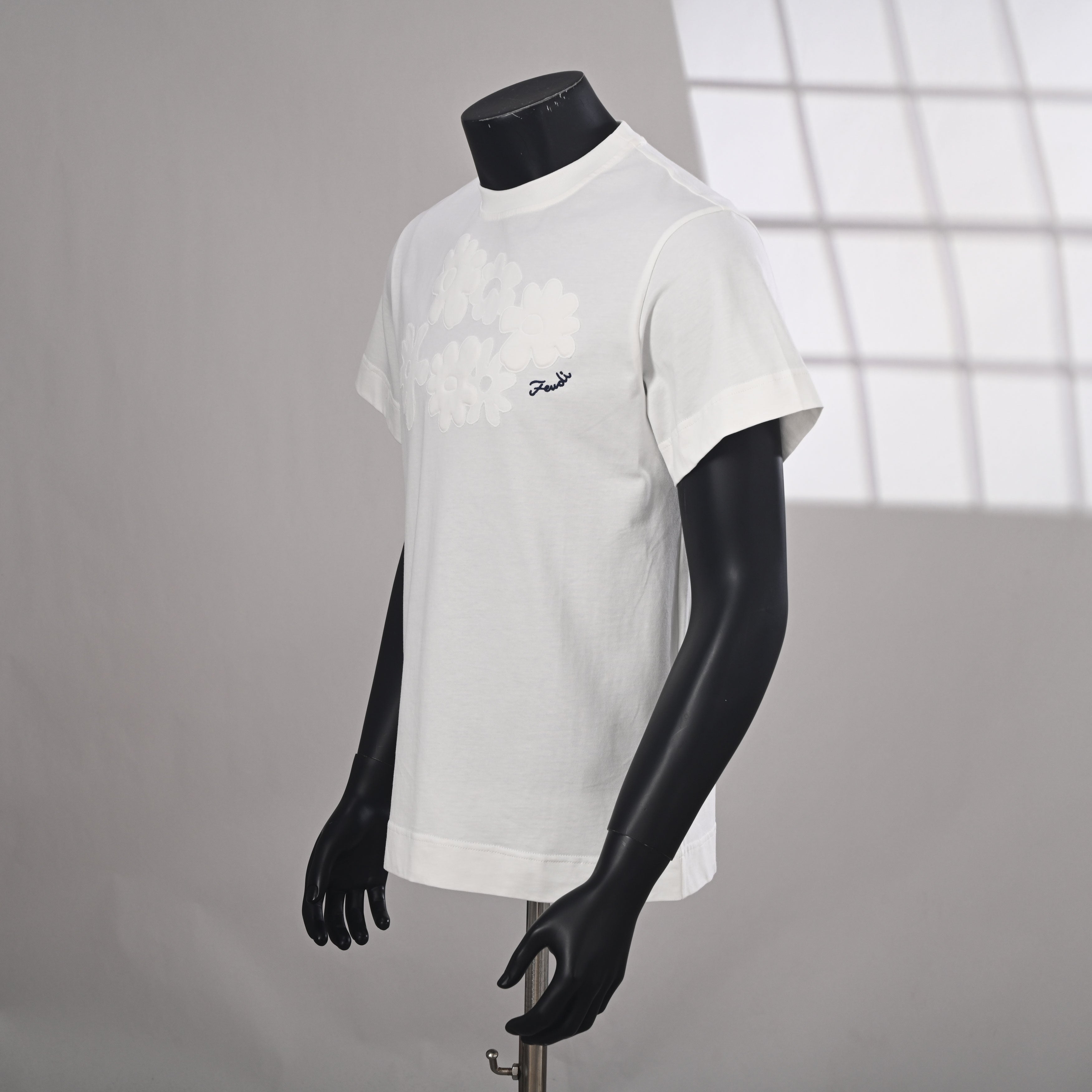 Fendi 2026 Men's  Floral Embroidered T-Shirt Cream Pure Cotton 827722